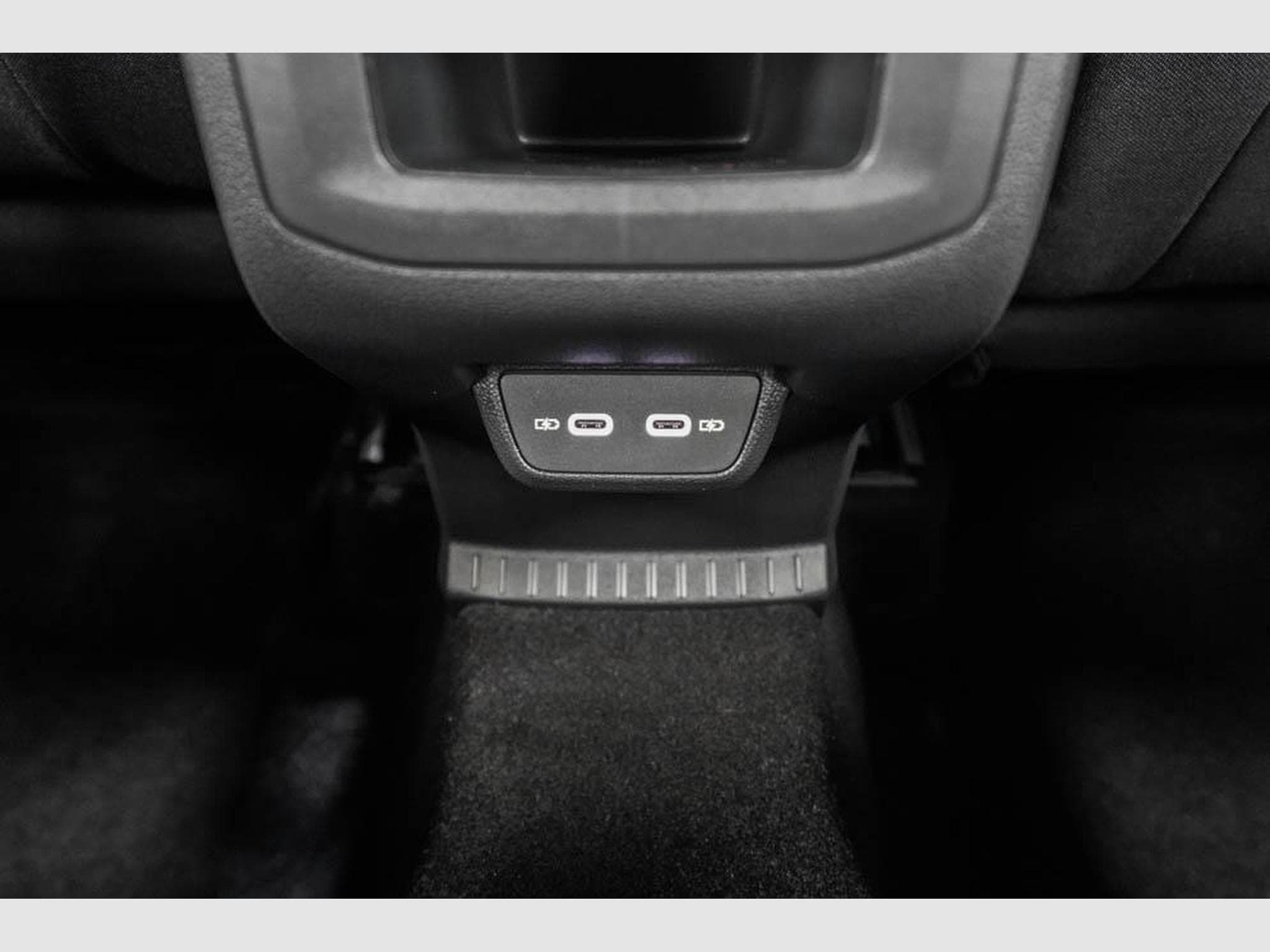 VW T-Cross 1,5 TSI DSG (2026) - Photo 16