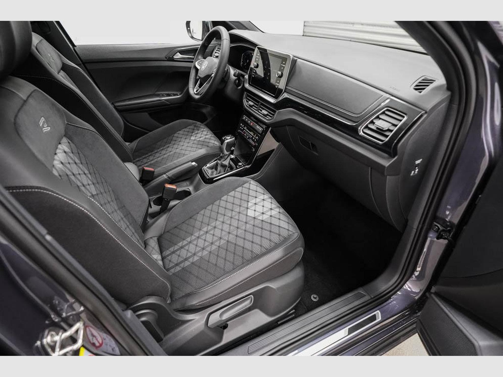 VW T-Cross 1,5 TSI DSG (2026) - Photo 18
