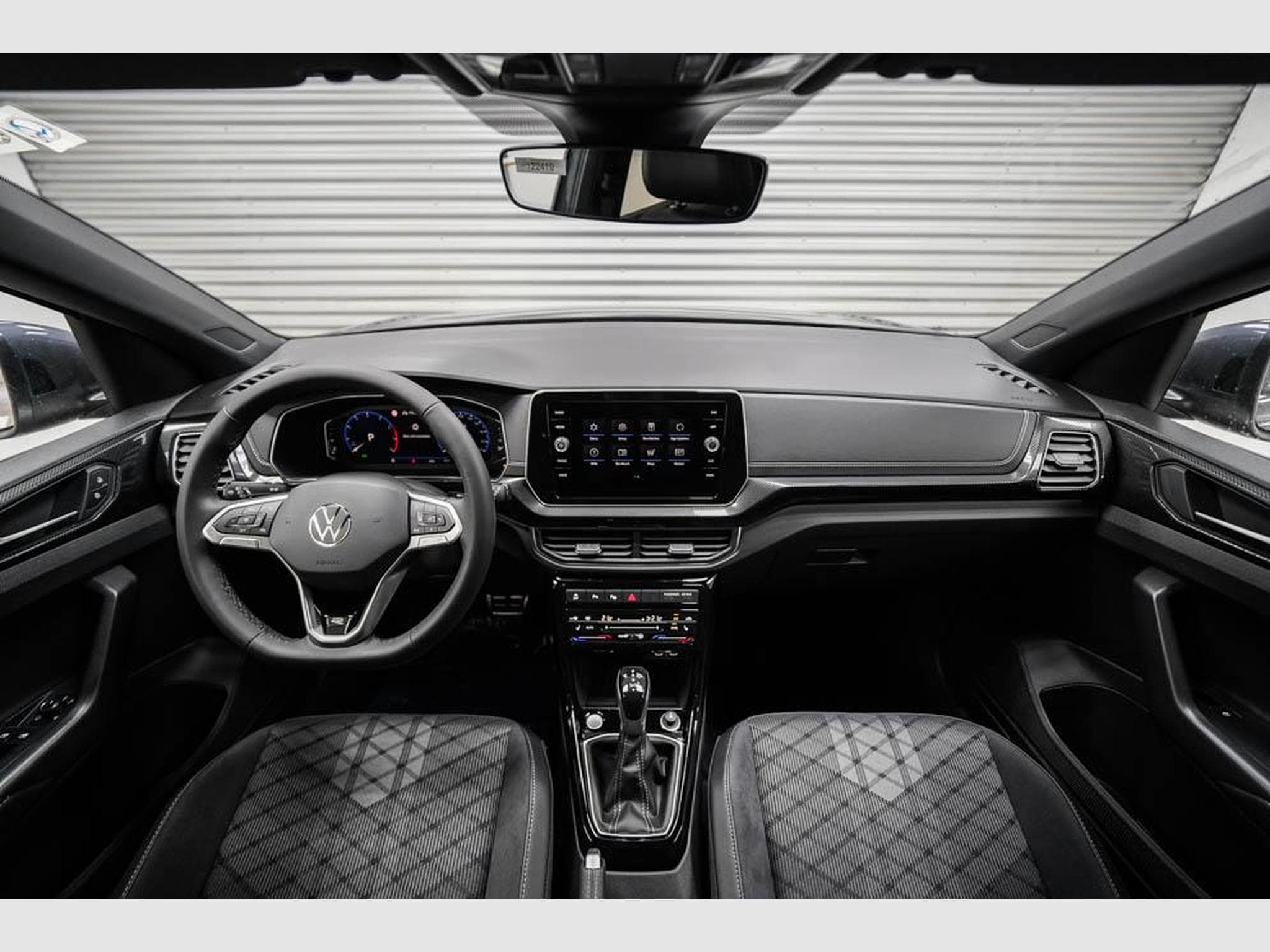 VW T-Cross 1,5 TSI DSG (2026) - Photo 6