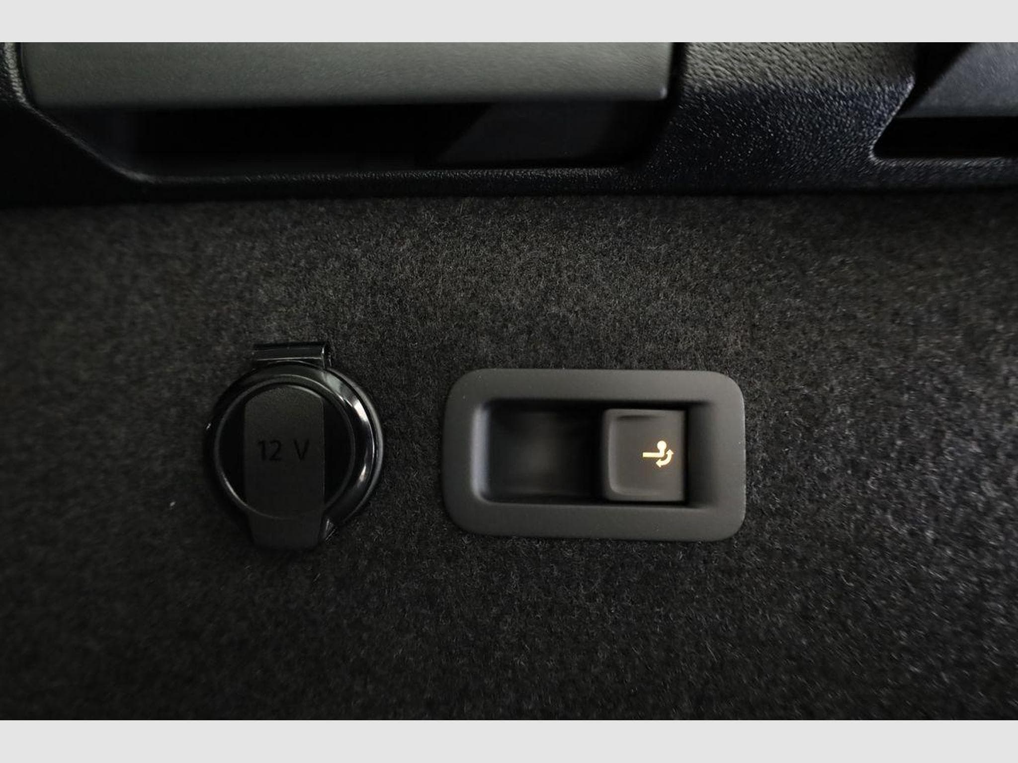 VW Tayron 1.5 TSI eHybrid 150 kW Life (2026) - Photo 14