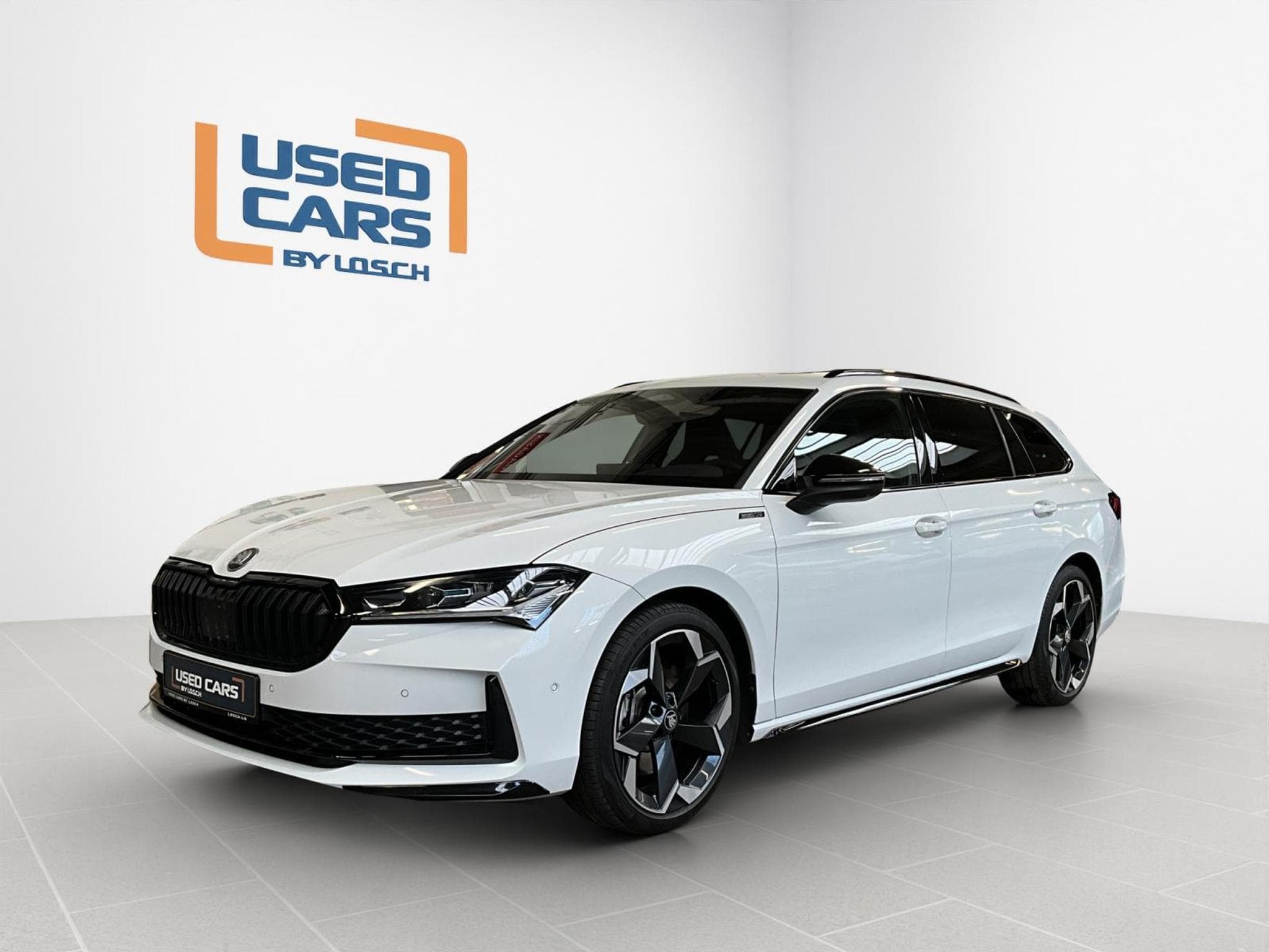 Skoda Superb Sportline+4x4+DSG+Pano+AHK+StandH. (2025) - Photo 1