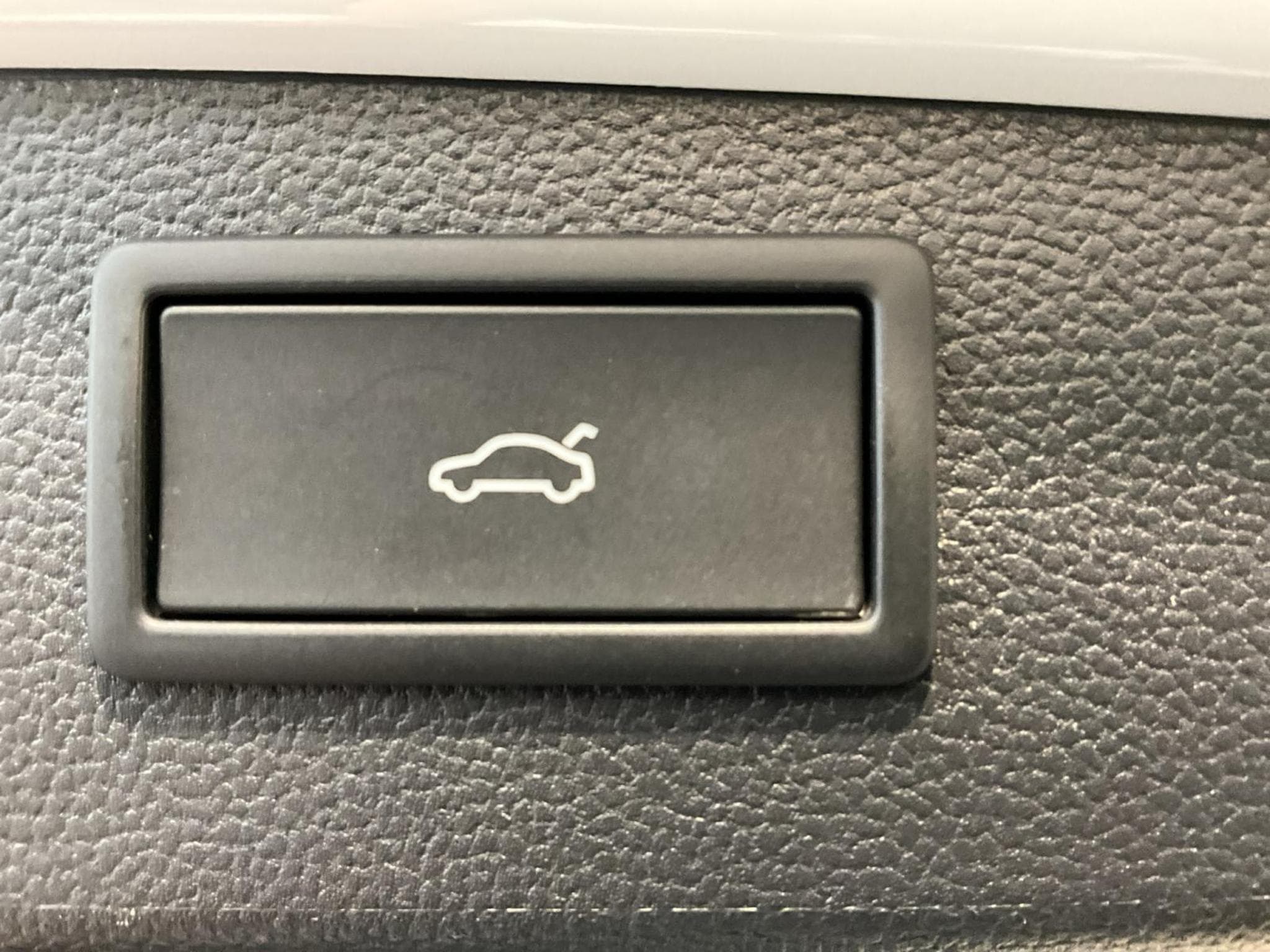 Skoda Superb Sportline+4x4+DSG+Pano+AHK+StandH. (2025) - Photo 19