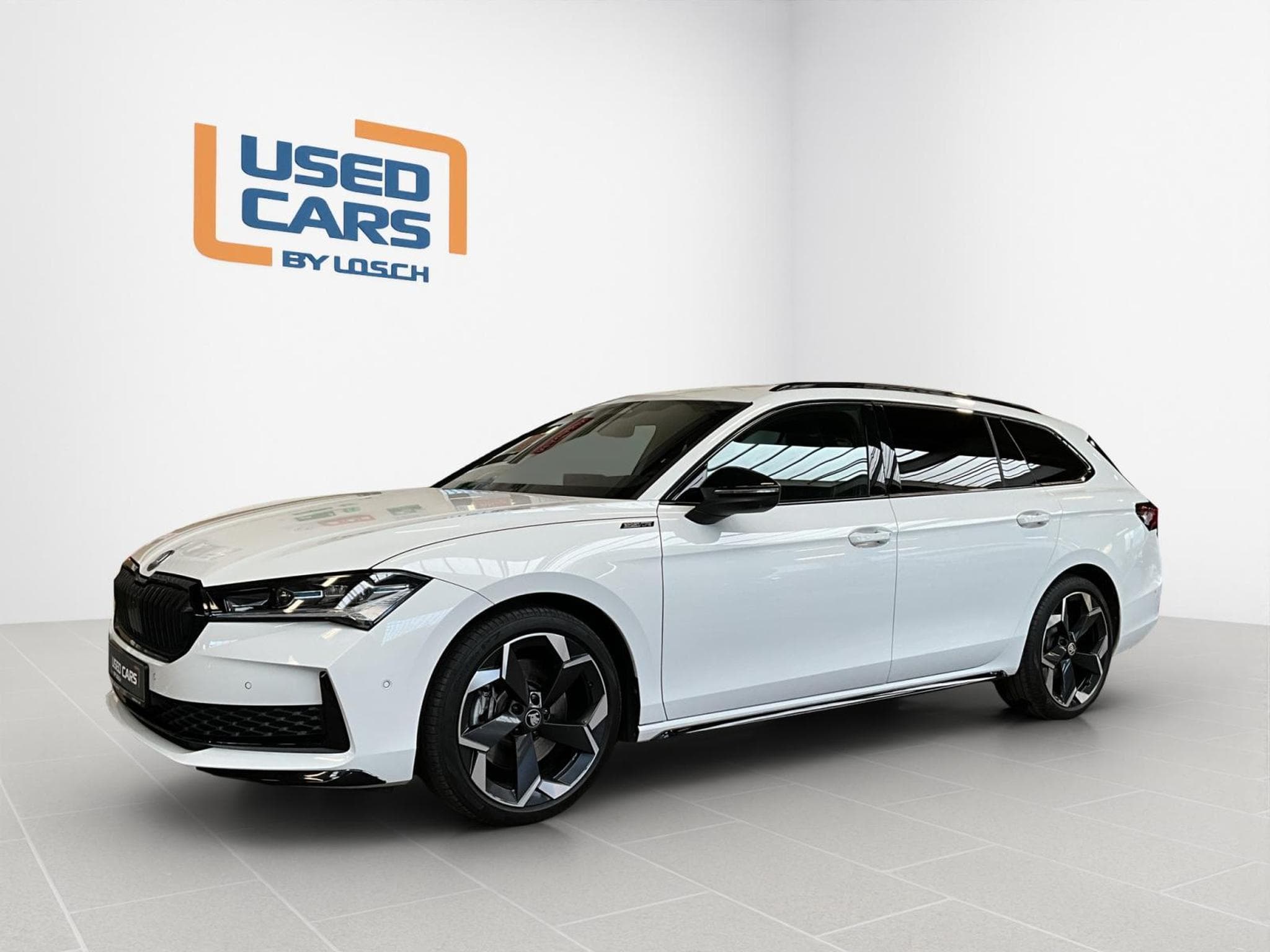 Skoda Superb Sportline+4x4+DSG+Pano+AHK+StandH. (2025) - Photo 4