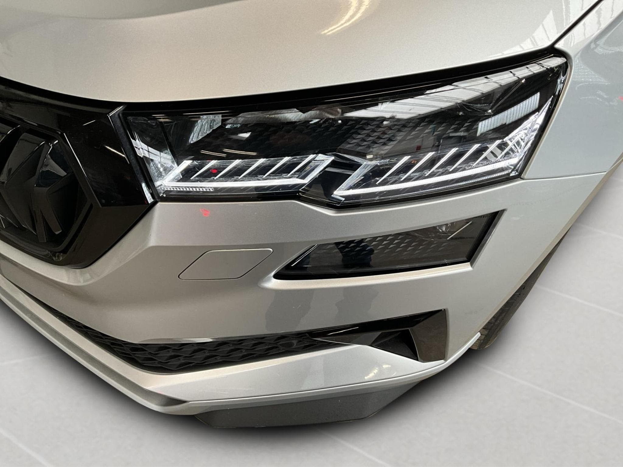 Skoda Karoq Sportline+DSG+Led+Navi (2025) - Photo 17