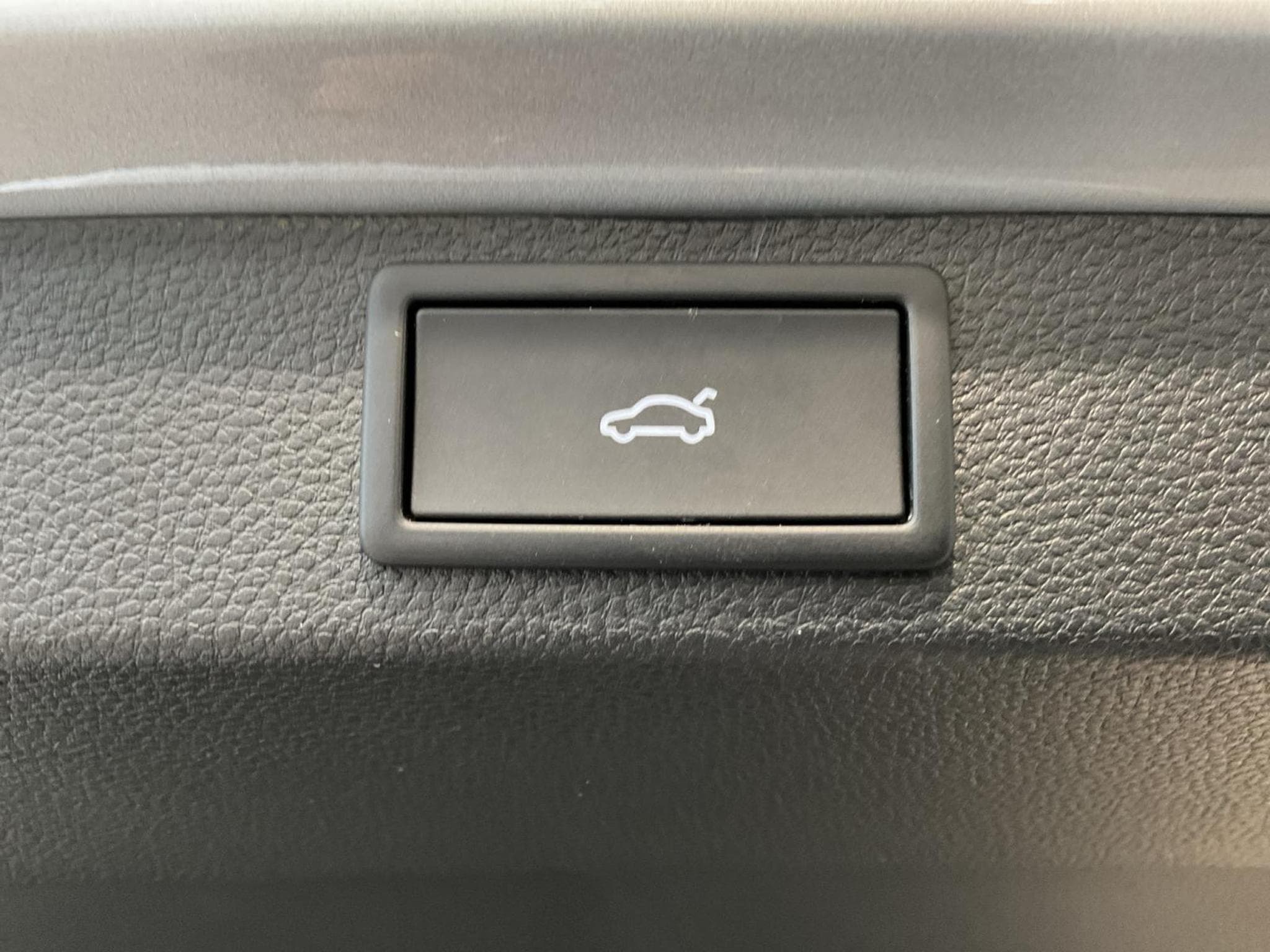 Skoda Karoq Sportline+DSG+Led+Navi (2025) - Photo 18