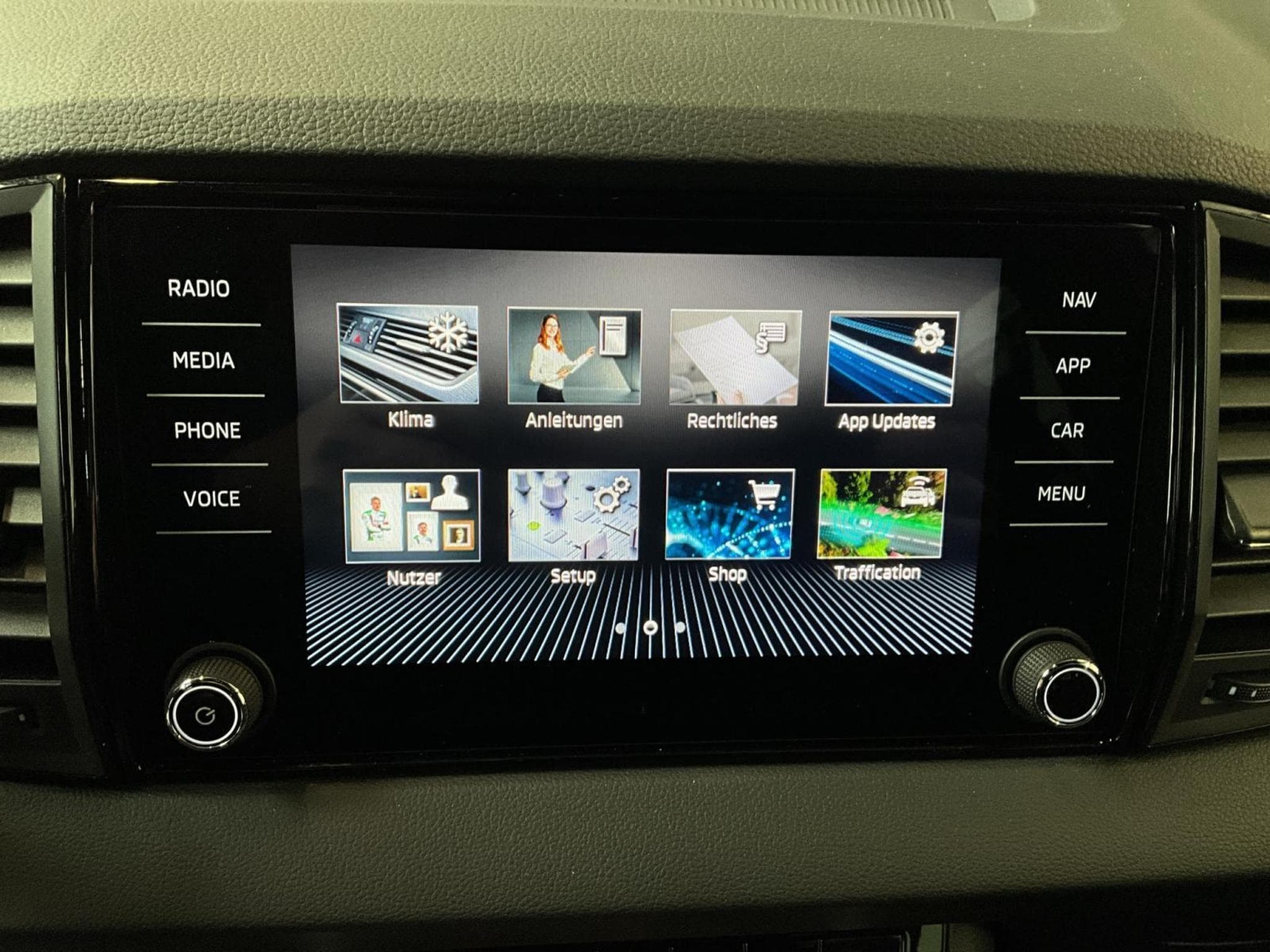 Skoda Karoq Sportline+DSG+Led+Navi (2025) - Photo 20