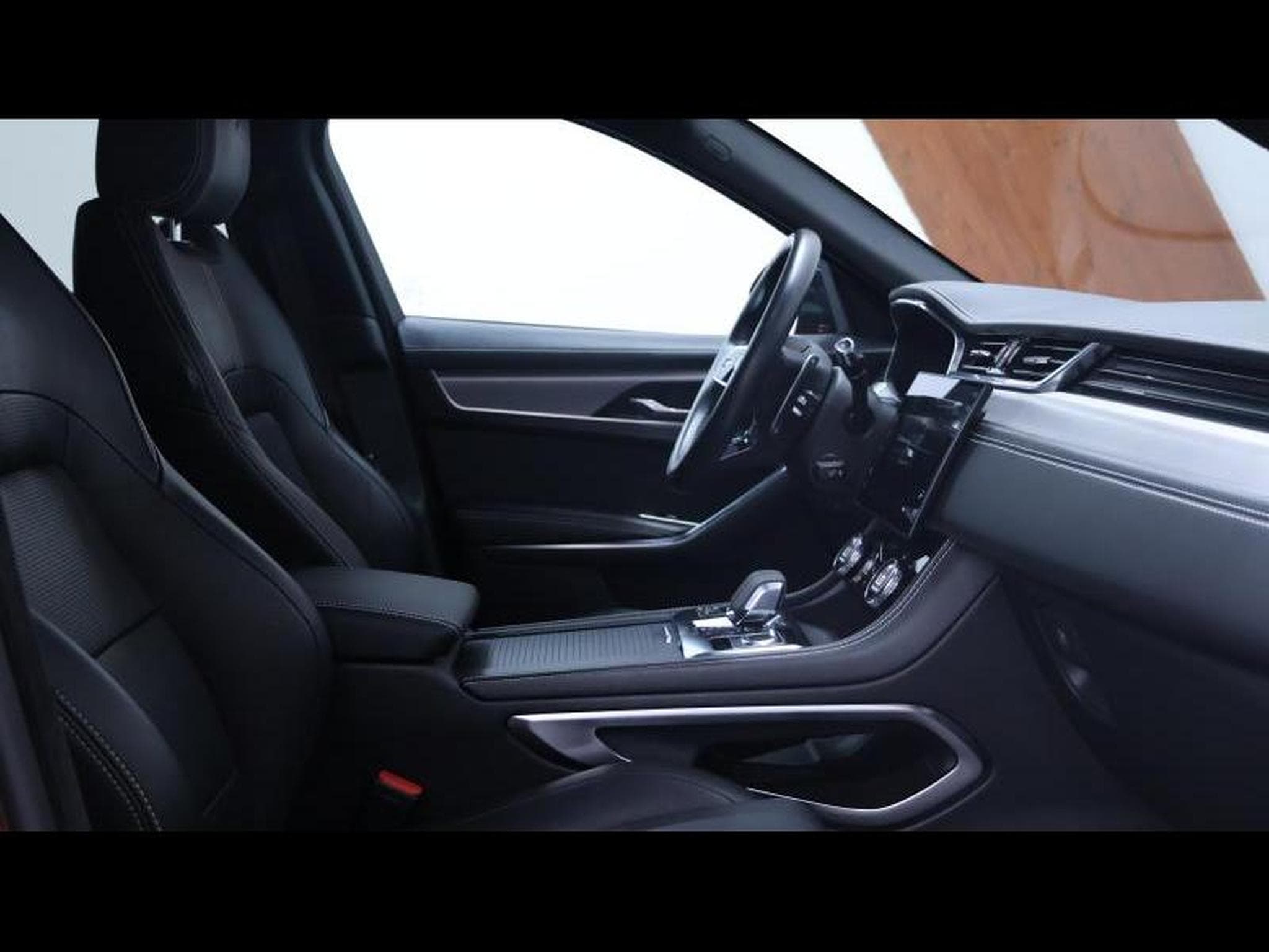 Jaguar F-Pace D165 R-Dynamic S Auto AWD (2021) - Photo 9