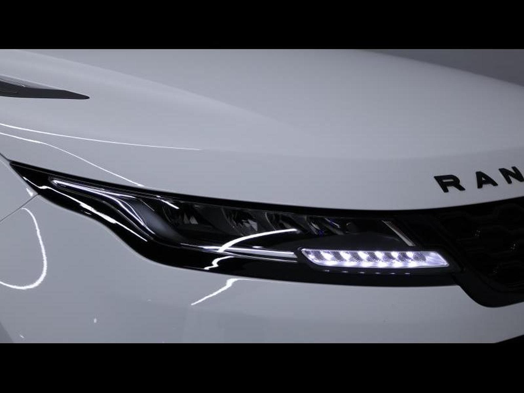Land-Rover Range Rover Evoque D165 S R-Dynamic AWD Auto (2023) - Photo 7