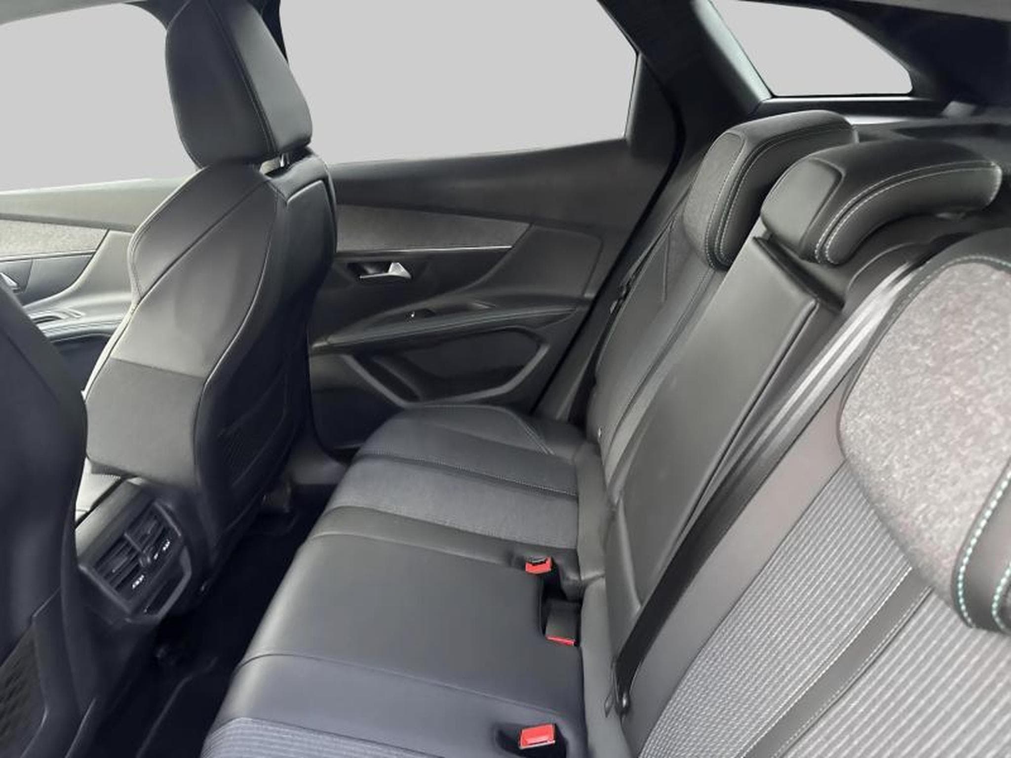 Peugeot 3008 II Allure Pack (2022) - Photo 3