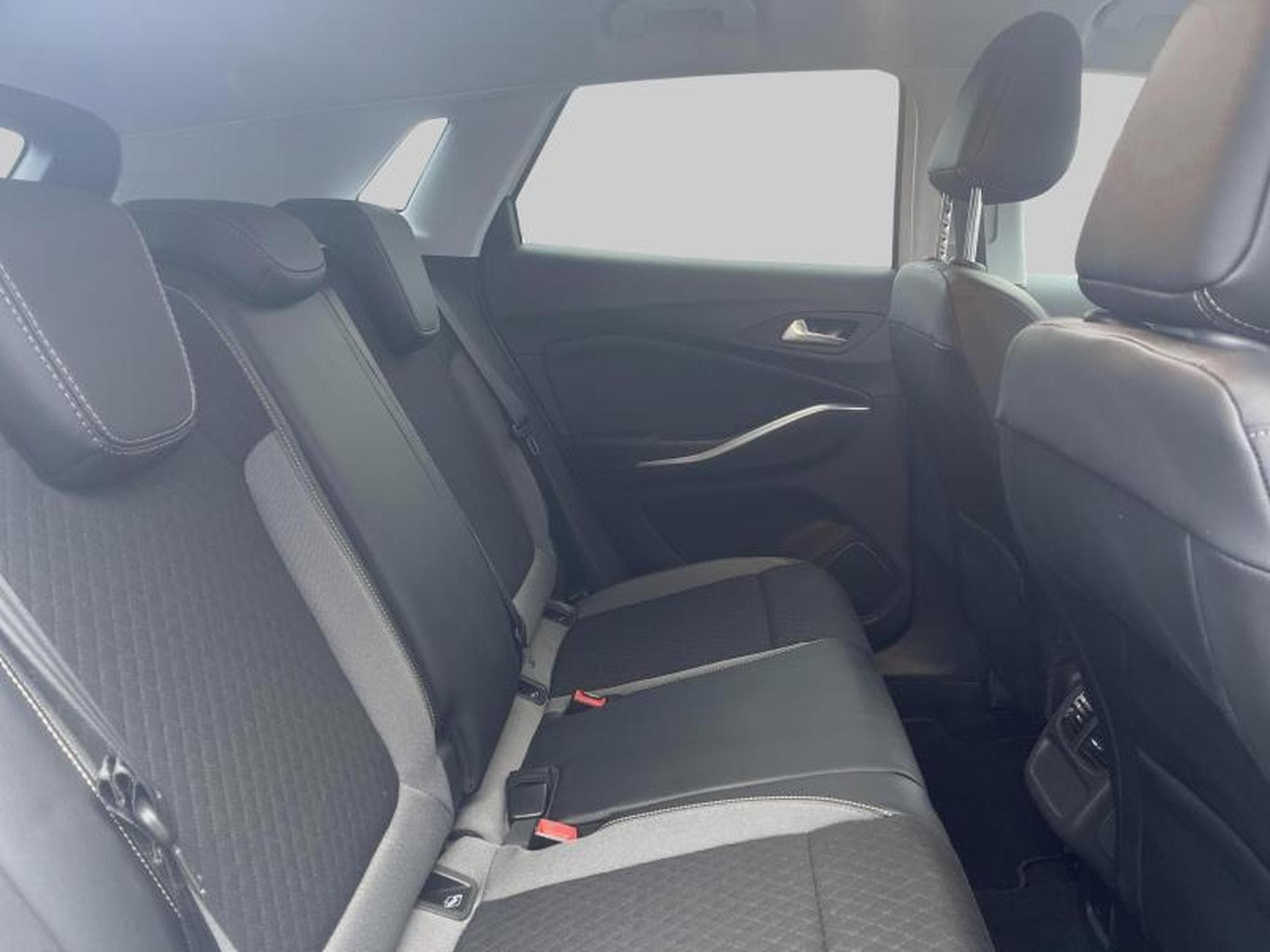 Opel Grandland Business Elegance (2023) - Photo 10