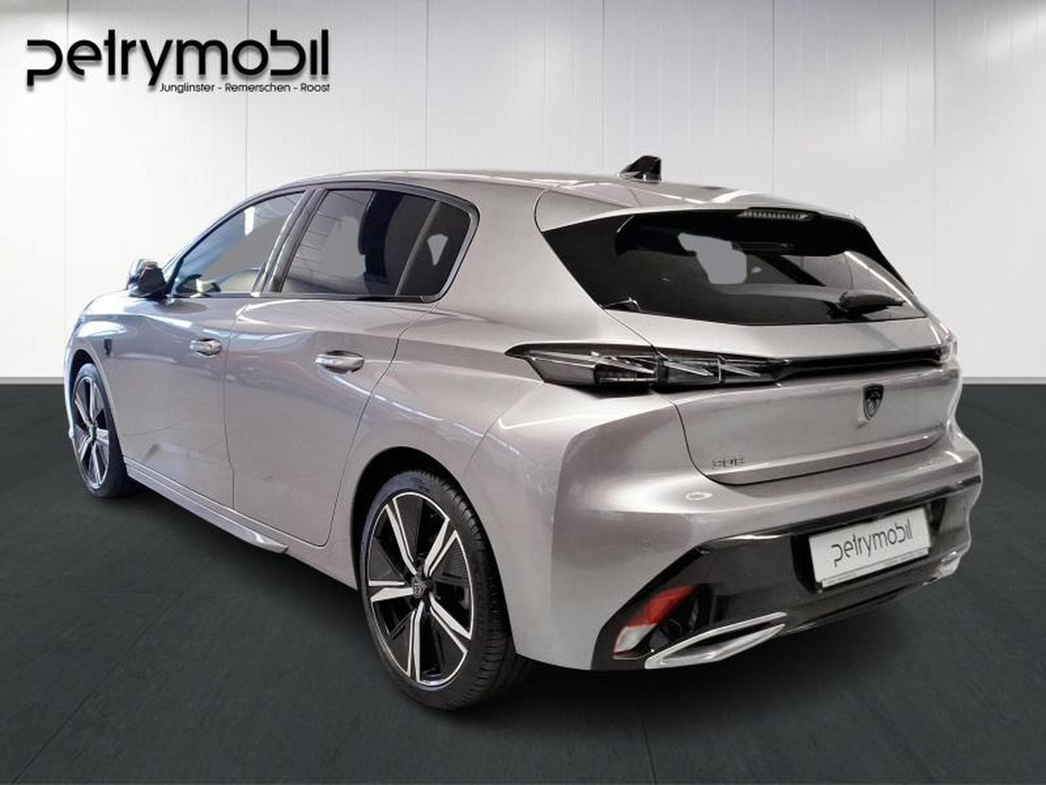 Peugeot 308 GT EAT8 (2024) - Photo 6