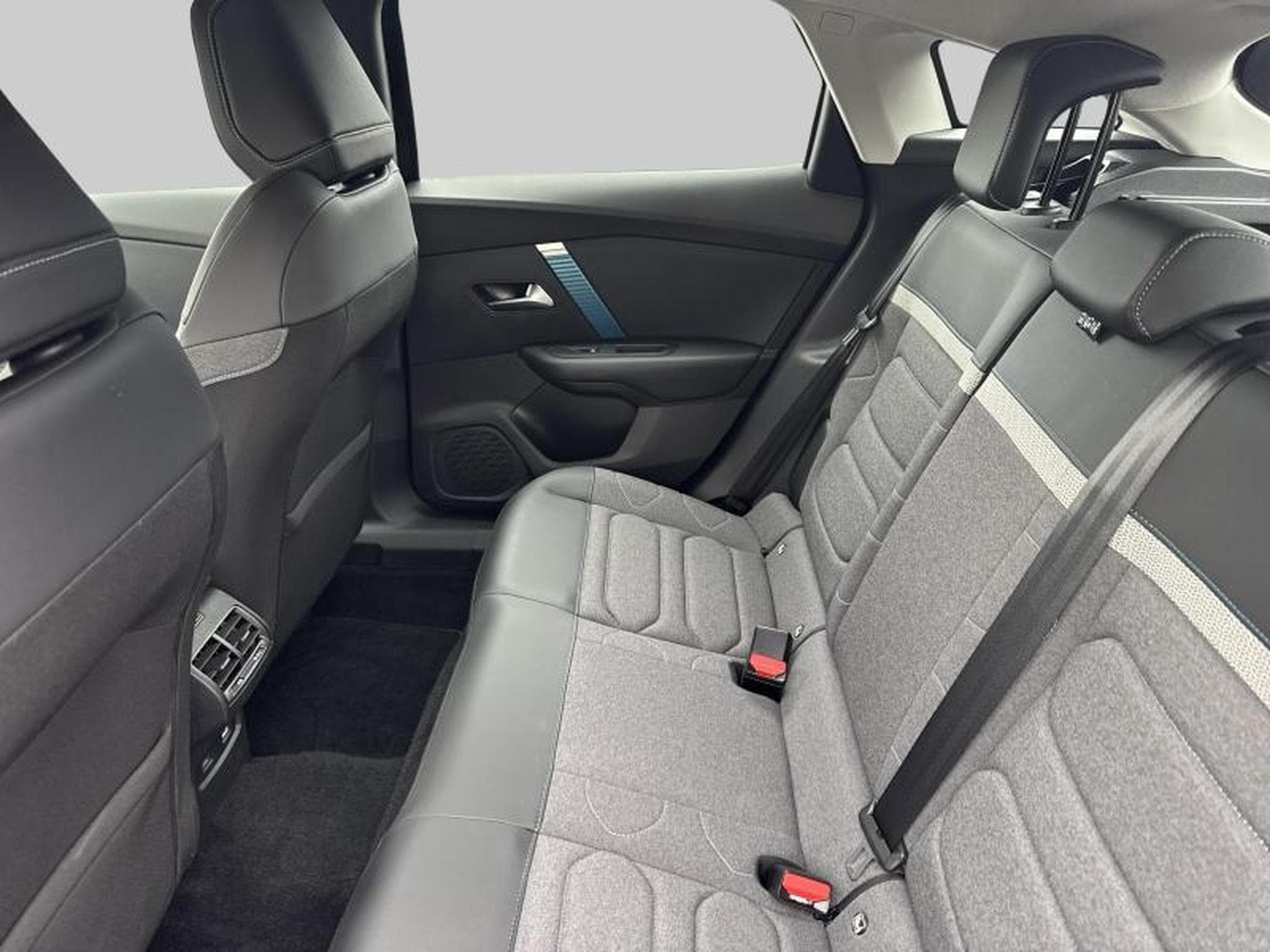 Citroen C4 Shine (2023) - Photo 12