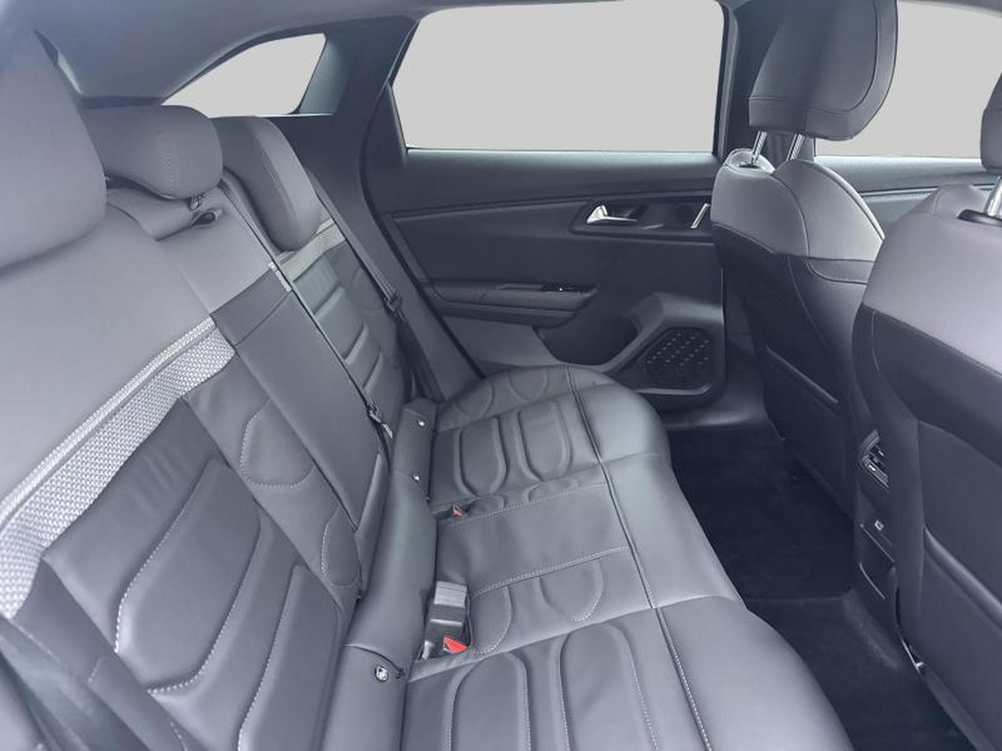 Citroen C5 X Shine (2023) - Photo 10