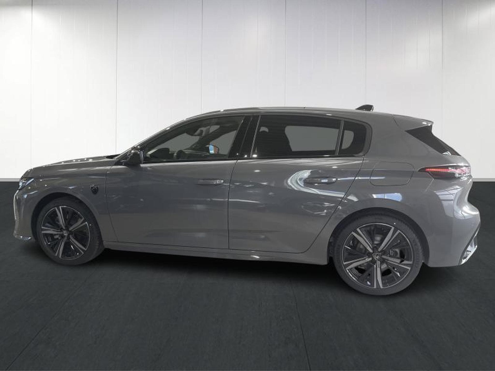 Peugeot 308 GT Plug-in Hybrid 180 e-EAT8 (2024) - Photo 7