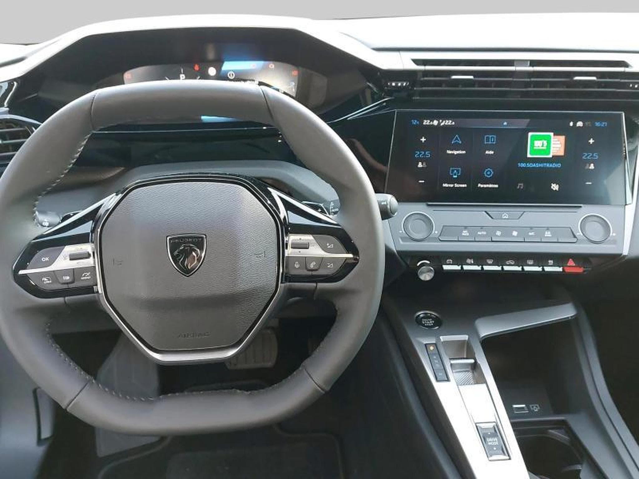 Peugeot 308 III STYLE (2025) - Photo 13