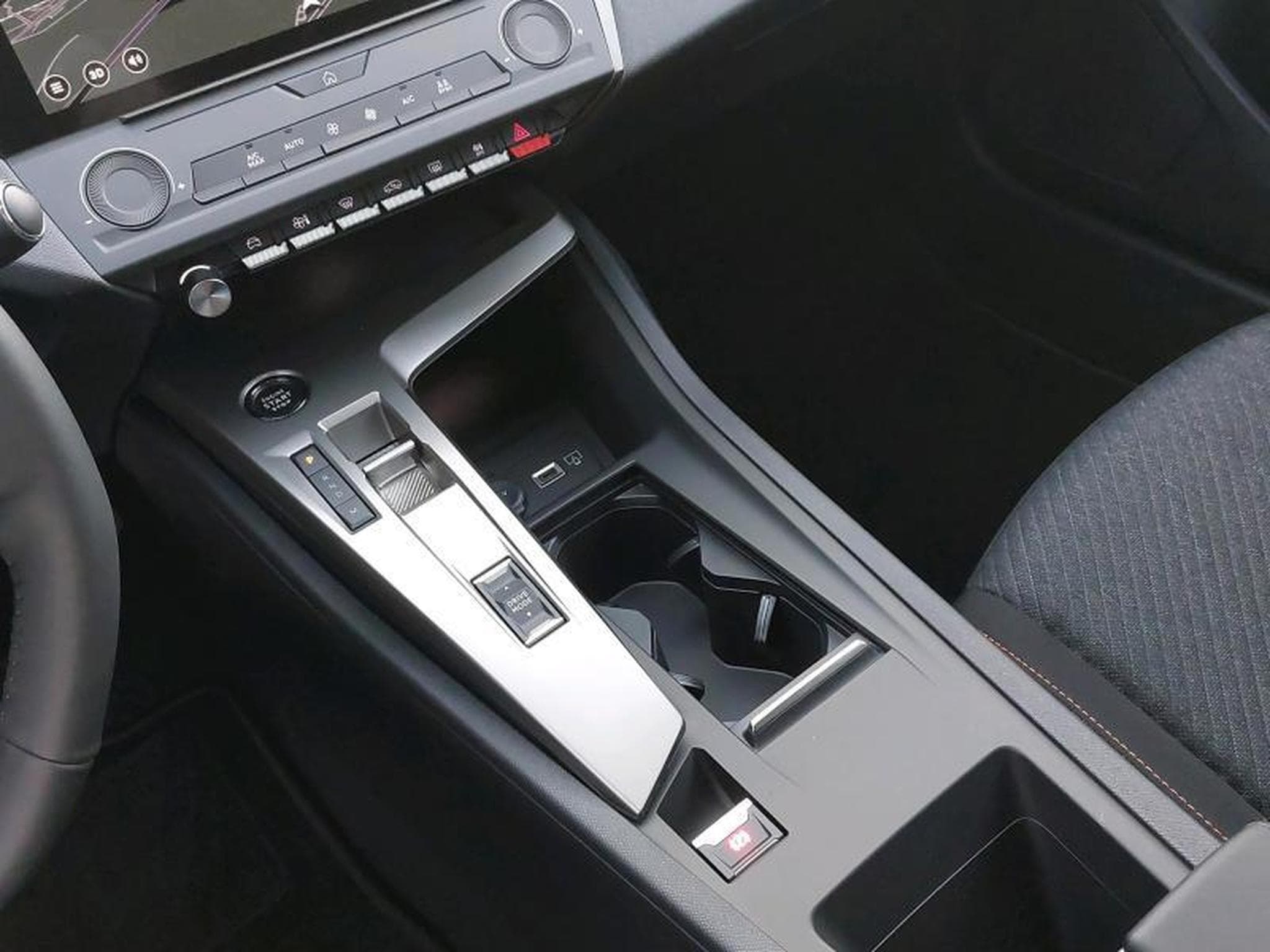 Peugeot 308 III STYLE (2025) - Photo 19