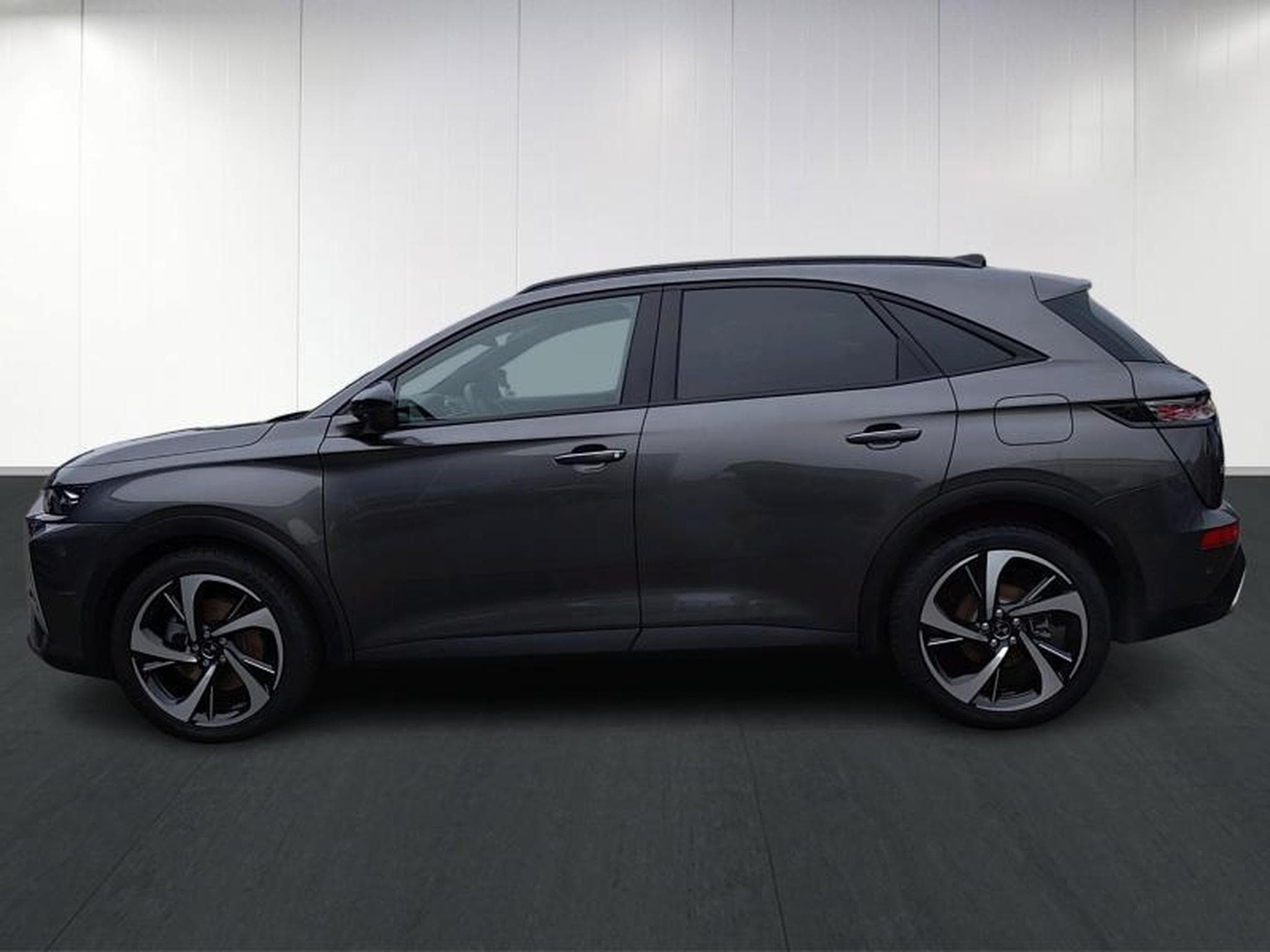 DS Automobiles DS7 E-Tense 300 Opera (2023) - Photo 7