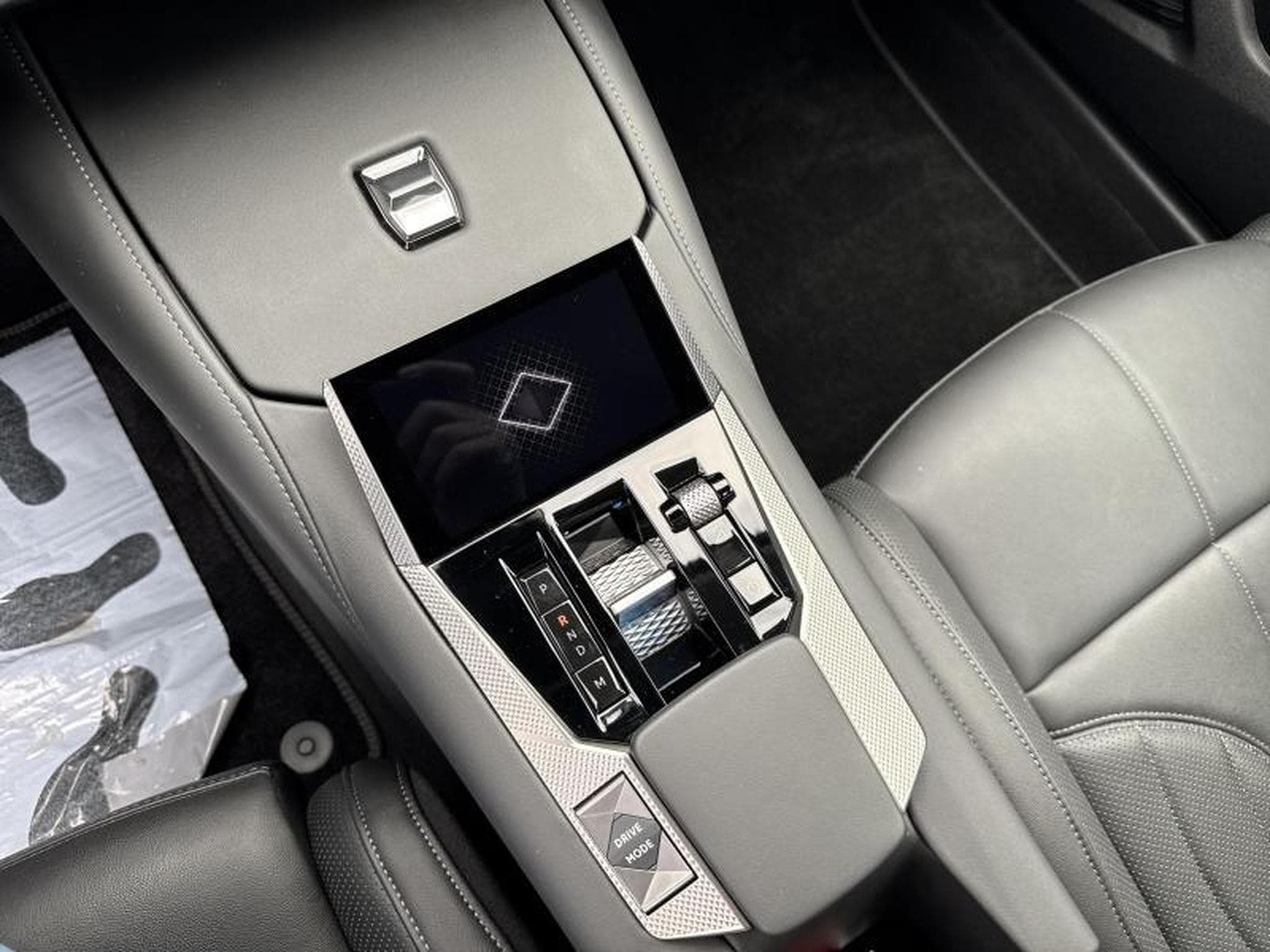 DS Automobiles DS4 RIVOLI (2024) - Photo 19
