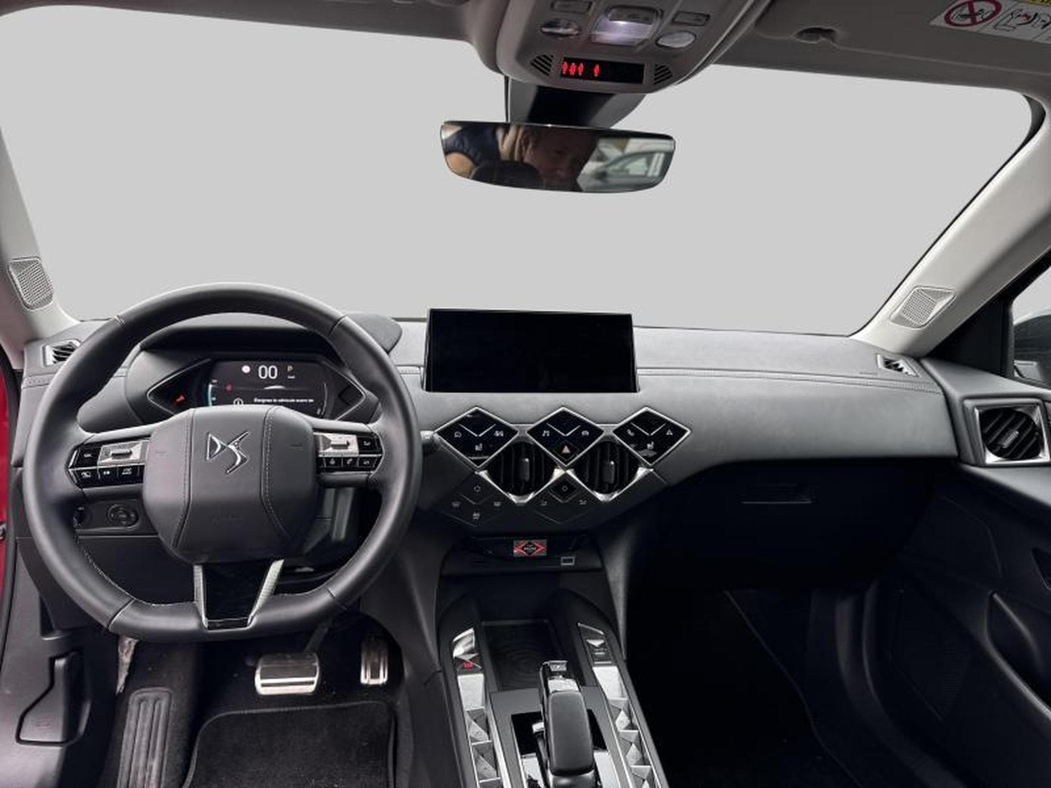 DS Automobiles DS3 E-TENSE OPERA (2024) - Photo 13