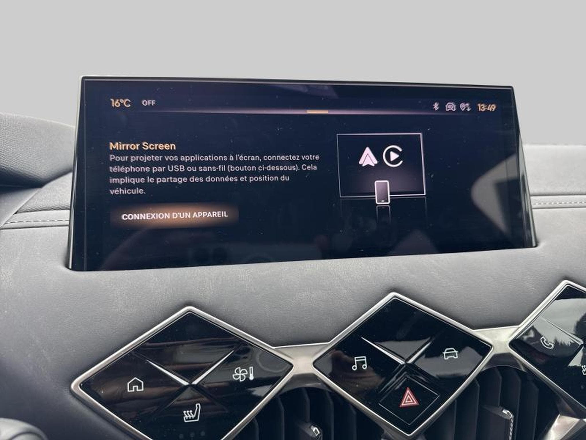 DS Automobiles DS3 E-TENSE OPERA (2024) - Photo 18