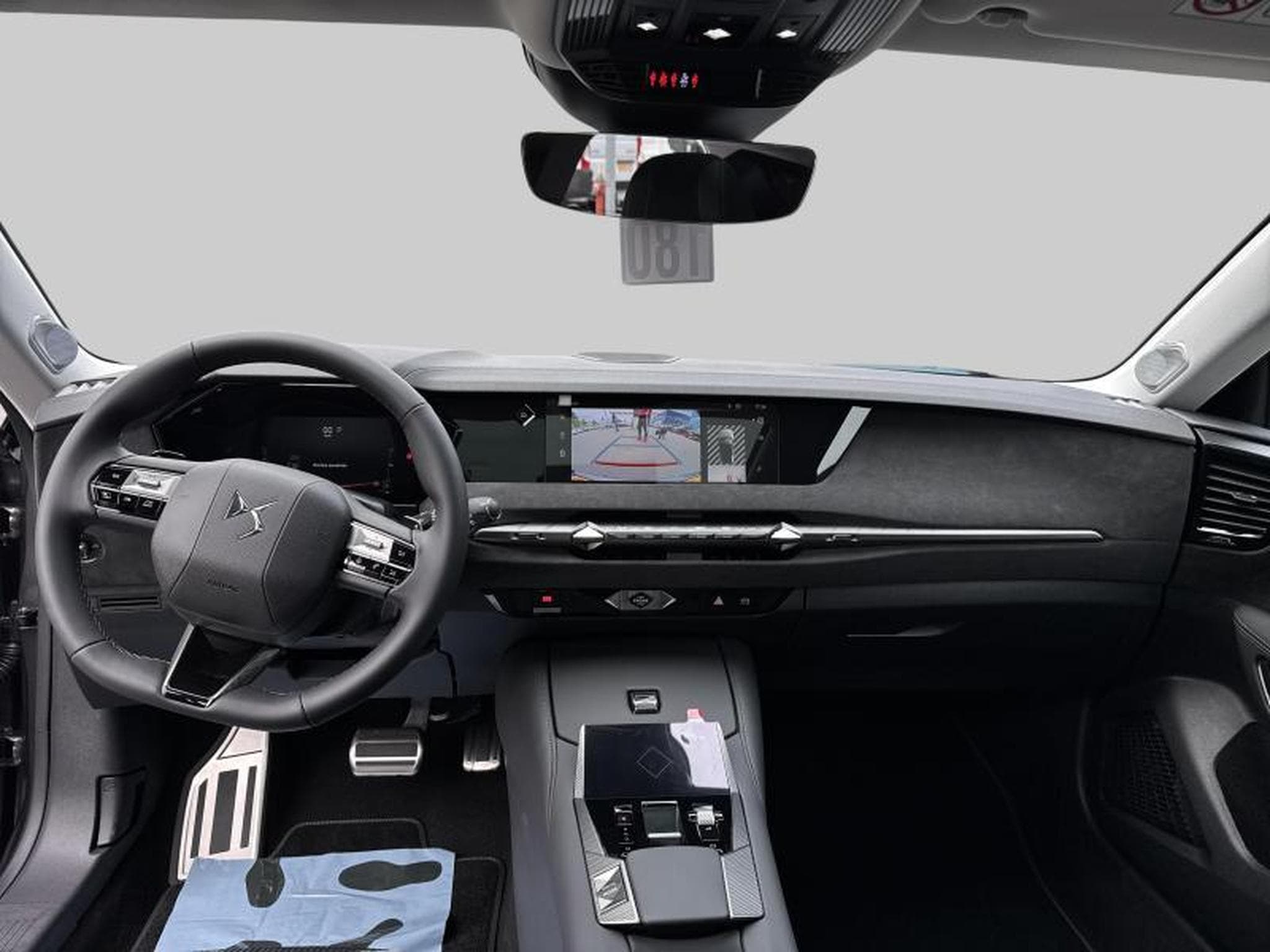 DS Automobiles DS4 ETOILE (2025) - Photo 13