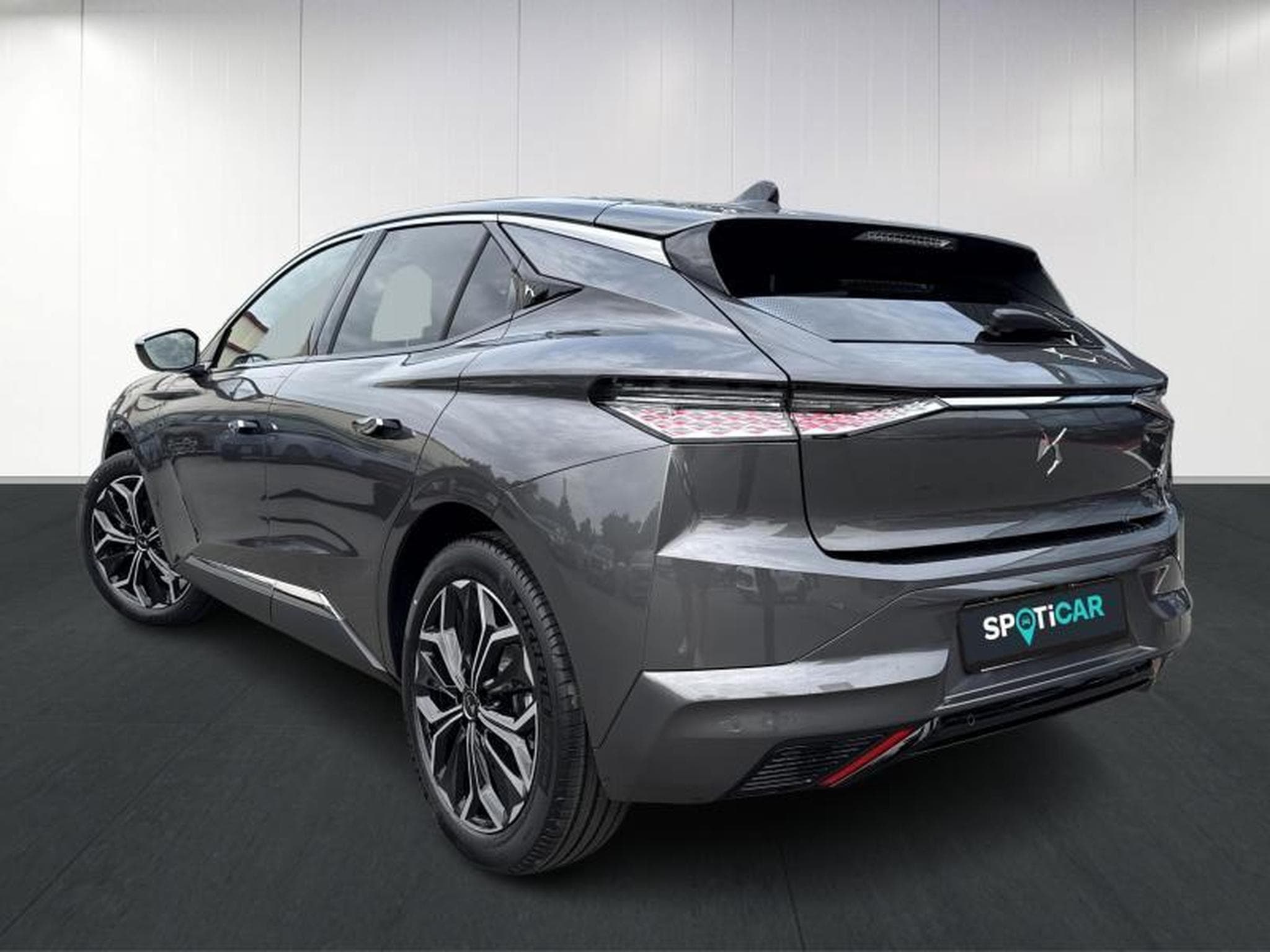 DS Automobiles DS4 ETOILE (2025) - Photo 6