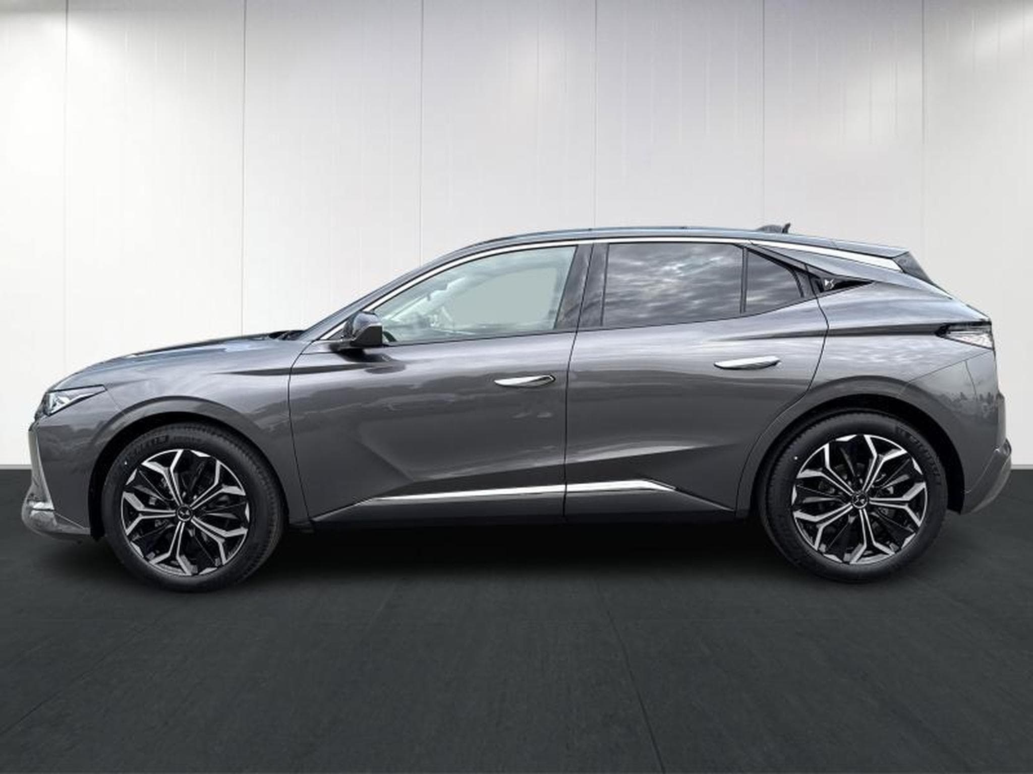 DS Automobiles DS4 ETOILE (2025) - Photo 7