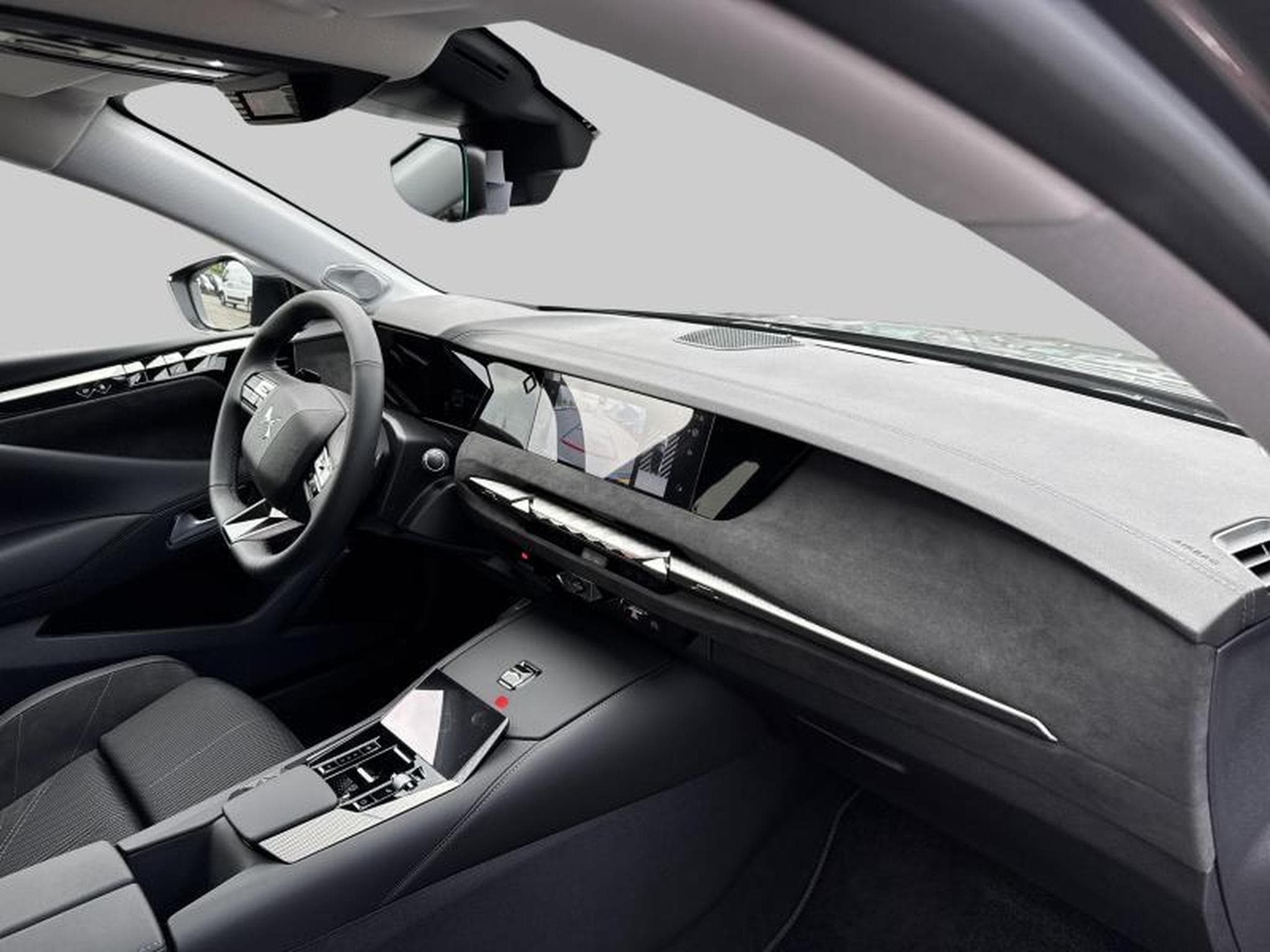 DS Automobiles DS4 ETOILE (2025) - Photo 9