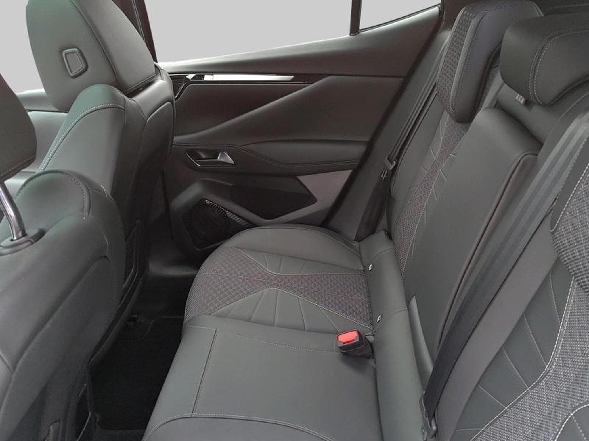 DS Automobiles DS4 Trocadero (2024) - Photo 12