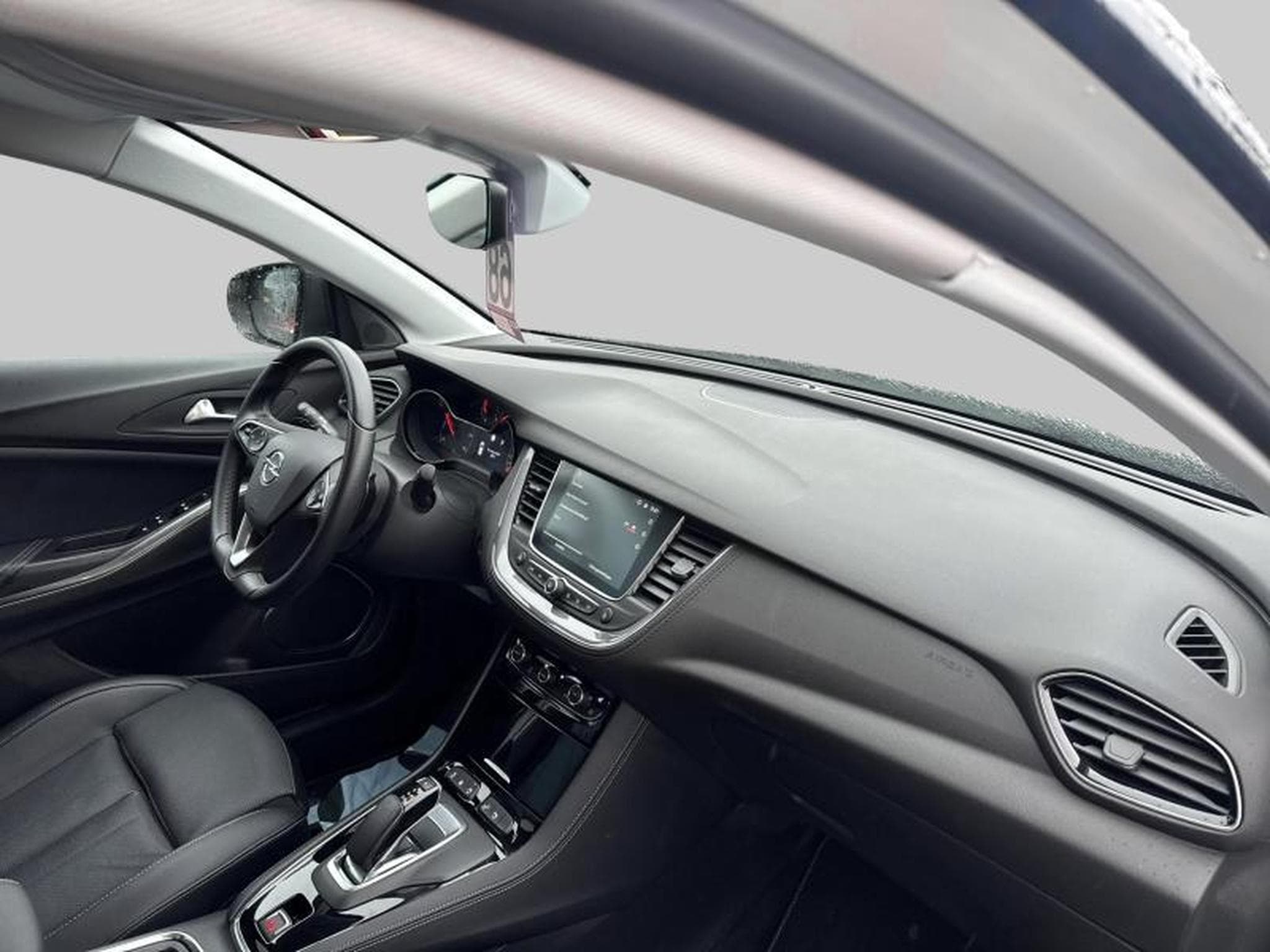 Opel Grandland X Innovation (2020) - Photo 9