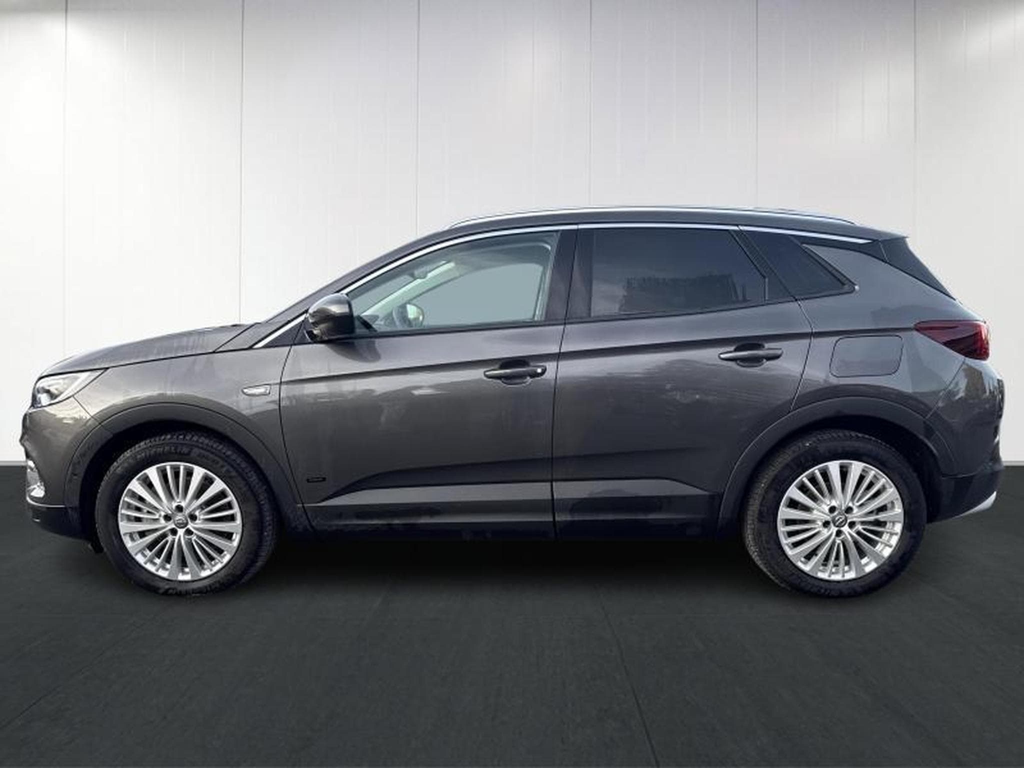 Opel Grandland Innovation 225 (2021) - Photo 4