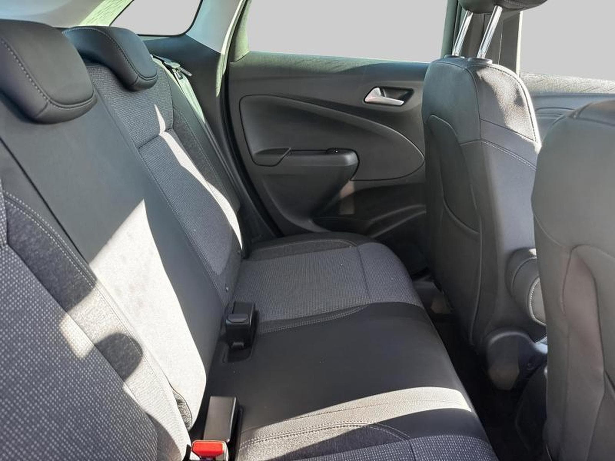 Opel Crossland Elegance (2023) - Photo 3