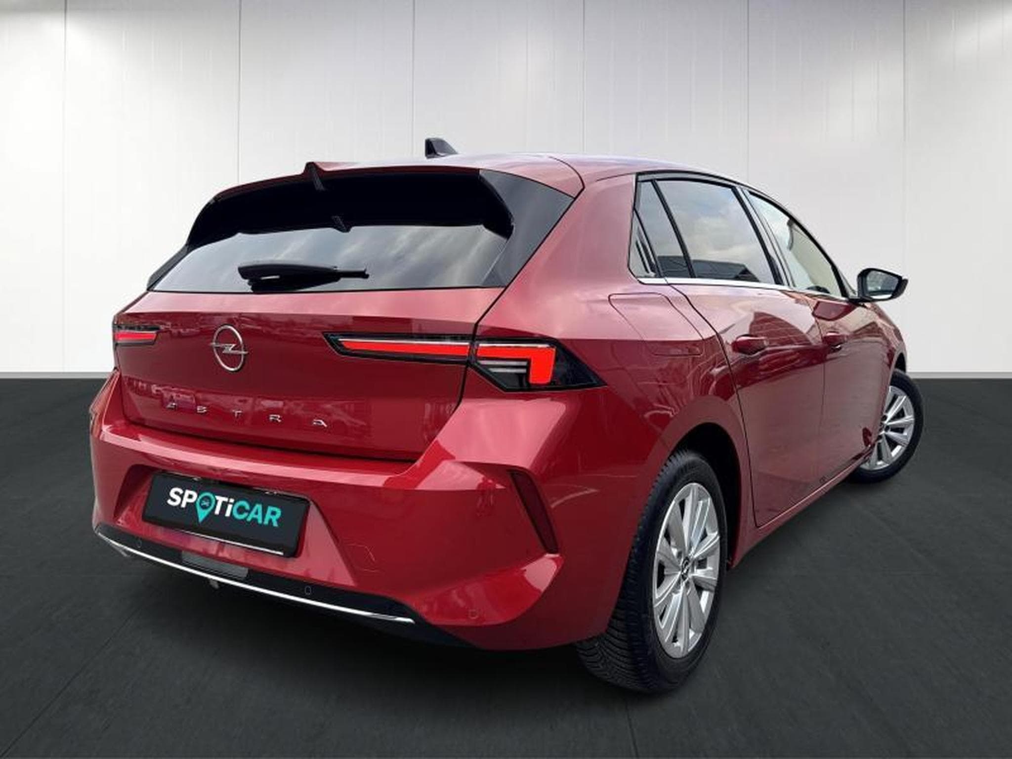 Opel Astra Elegance EAT8 (2023) - Photo 4