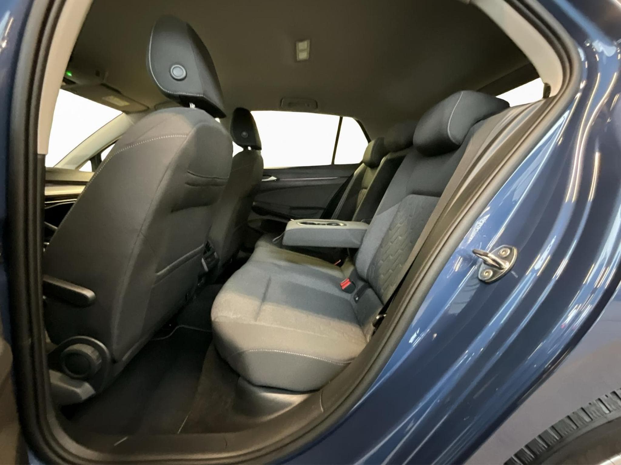 VW Golf Life+DSG+Navi+LED (2025) - Photo 15