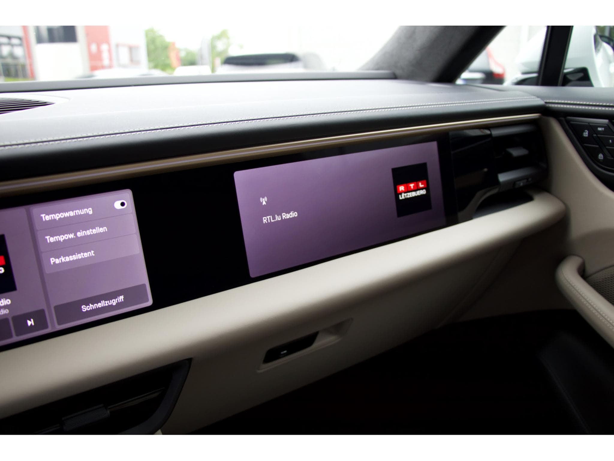 Porsche Macan Turbo (2025) - Photo 10
