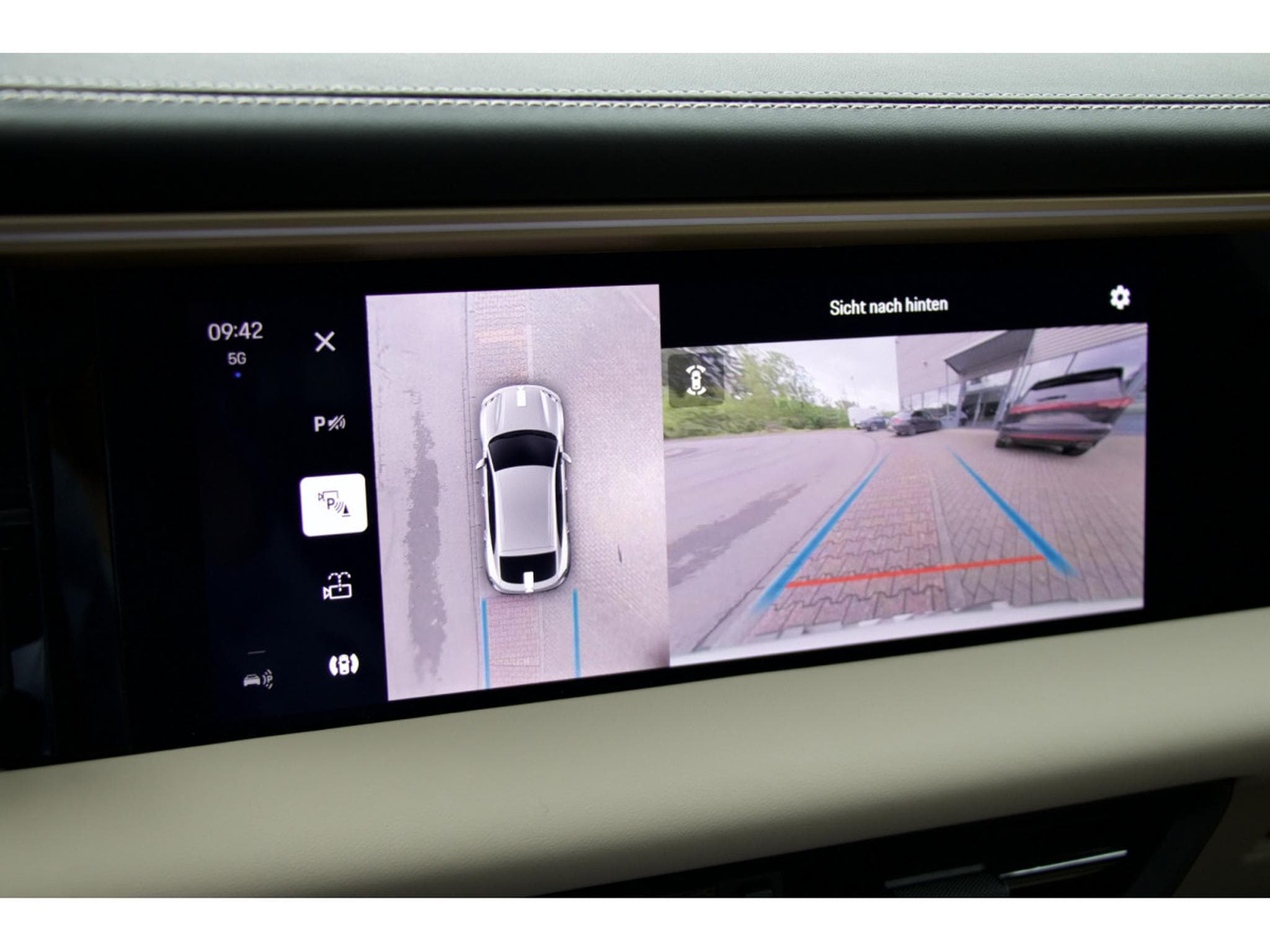 Porsche Macan Turbo (2025) - Photo 9