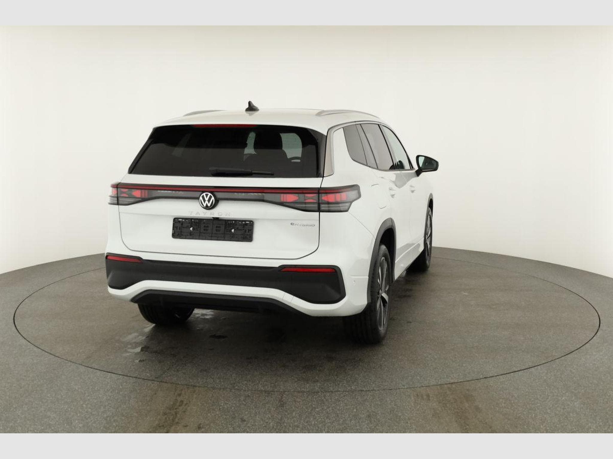 VW Tayron 1.5 TSI eHybrid 150 kW Life (2025) - Photo 19