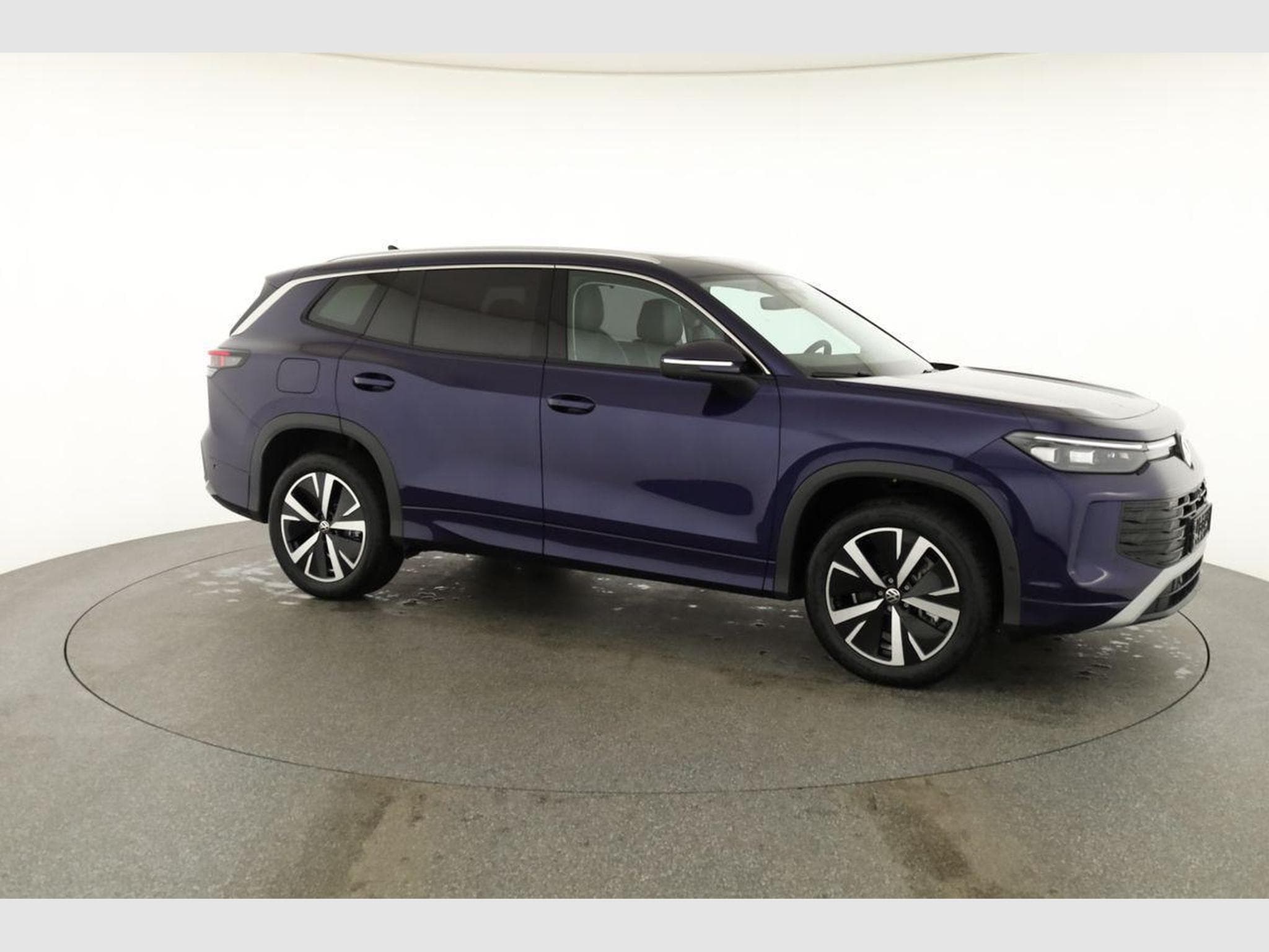 VW Tayron 1.5 TSI eHybrid 150 kW Life (2025) - Photo 25