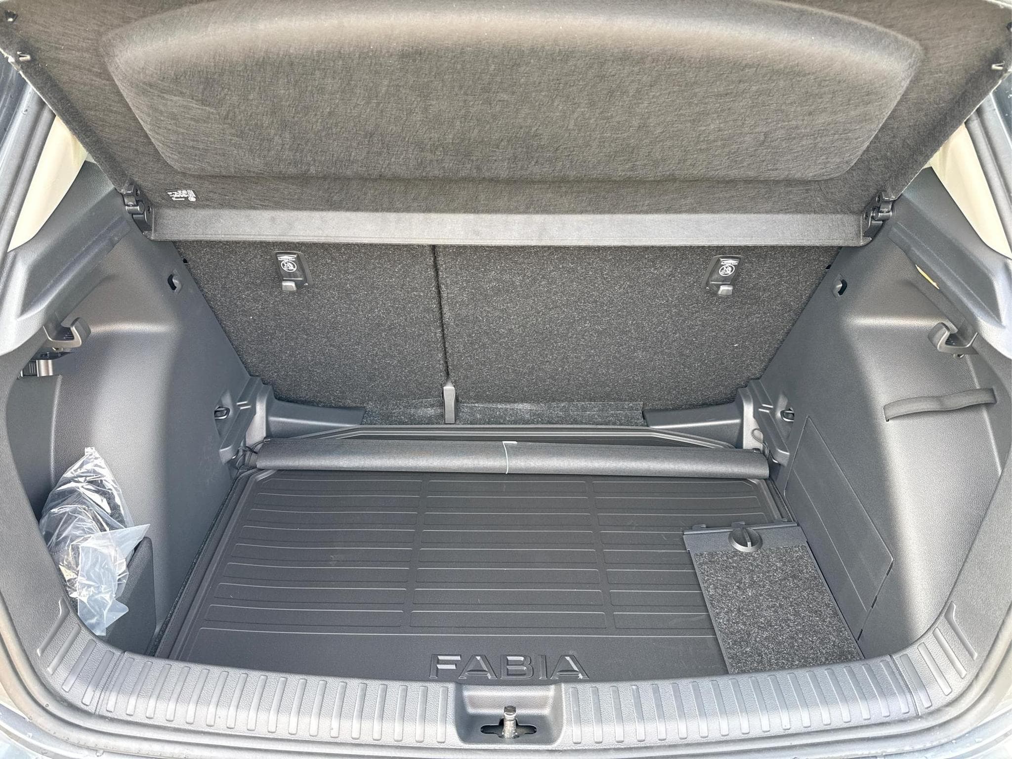 Skoda Fabia Sondermodell 130 Jahre (2026) - Photo 10