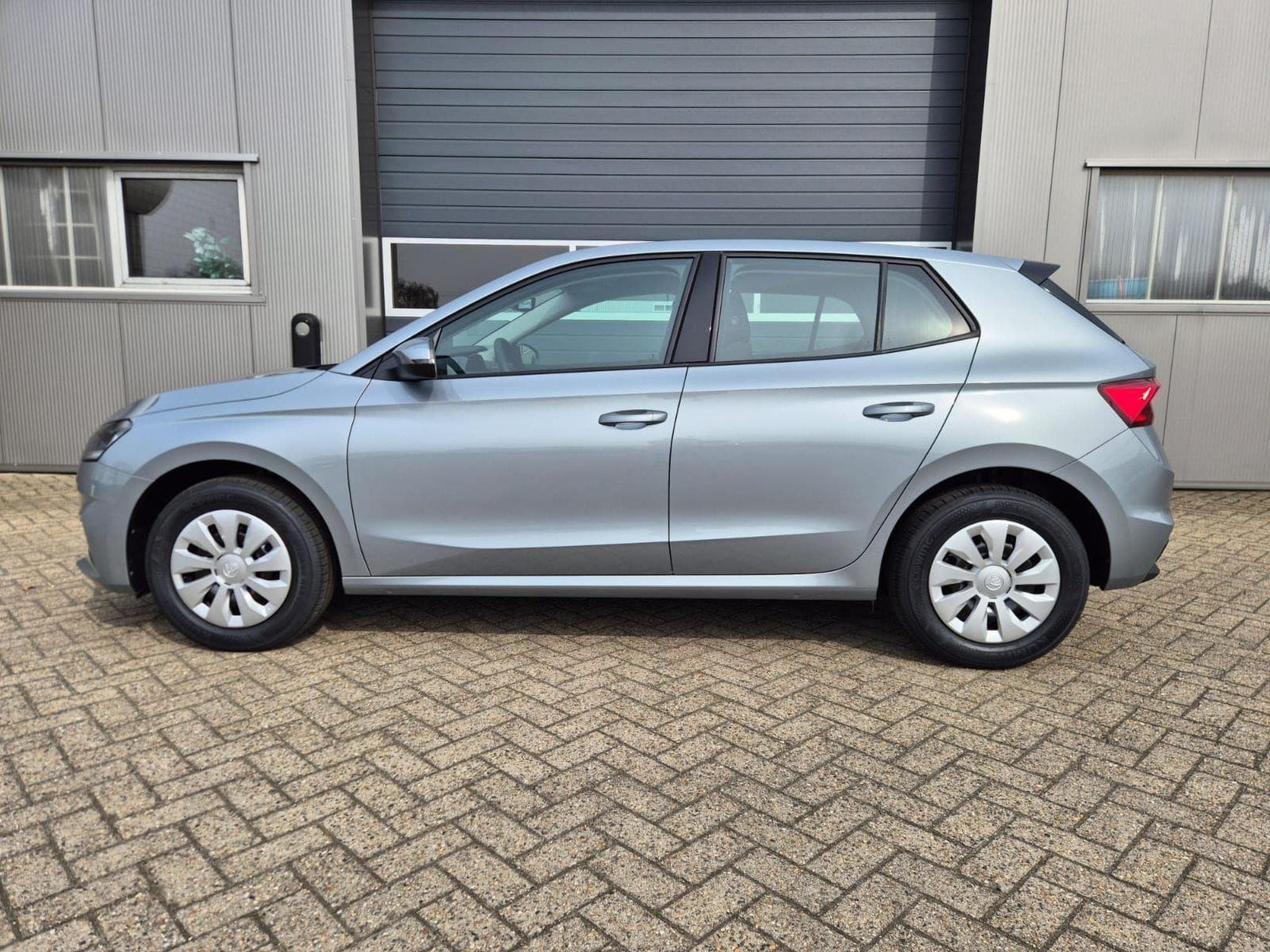 Skoda Fabia 1.0 TSI 95PS (2026) - Photo 2
