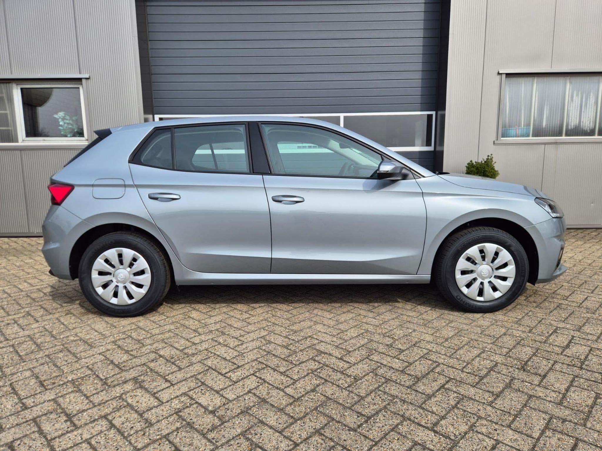 Skoda Fabia 1.0 TSI 95PS (2026) - Photo 6