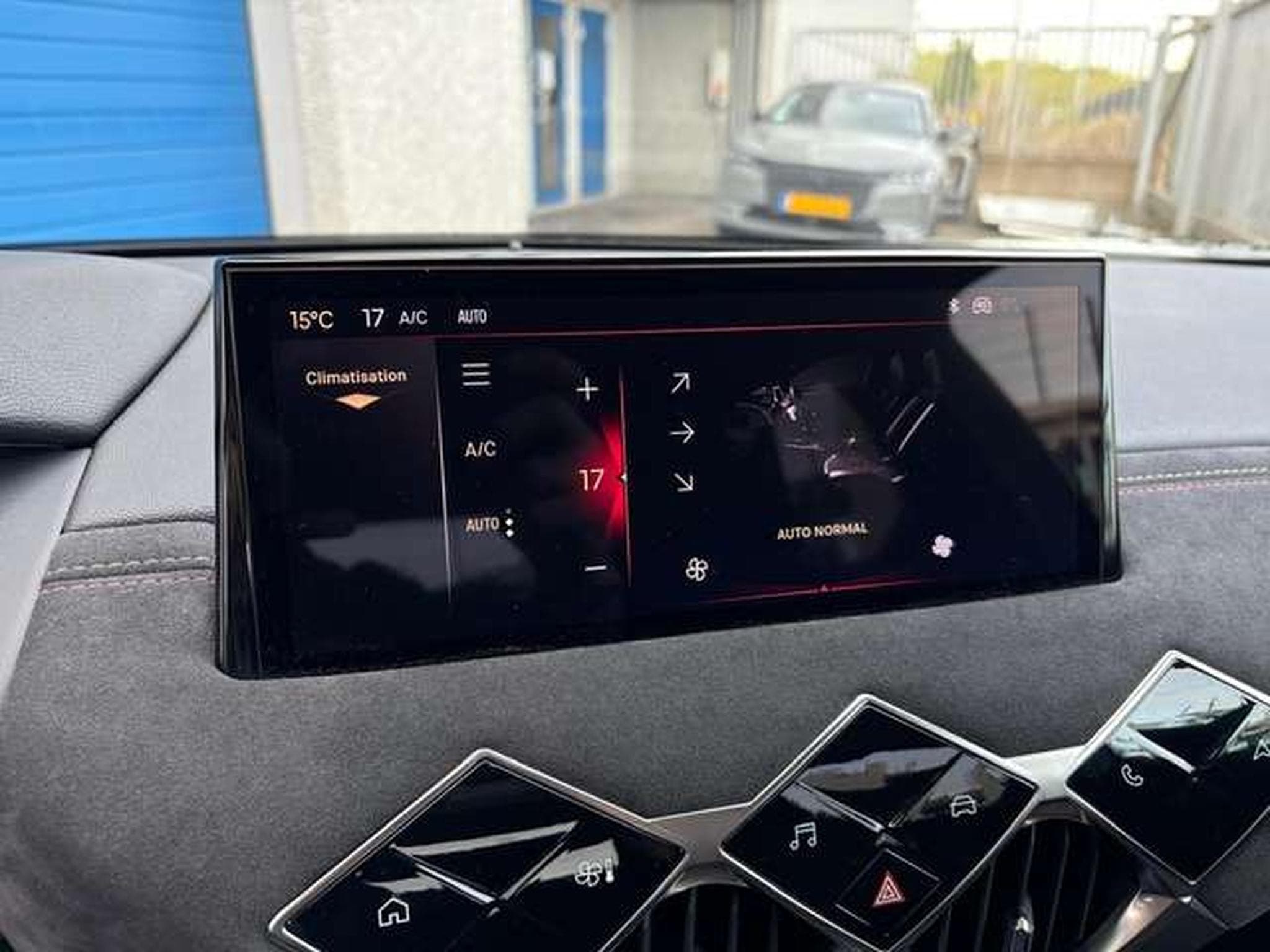 DS Automobiles DS3 1.2 PURETECH 130CH PERFORMANCE LINE AUTOMATIQUE (2024) - Photo 10