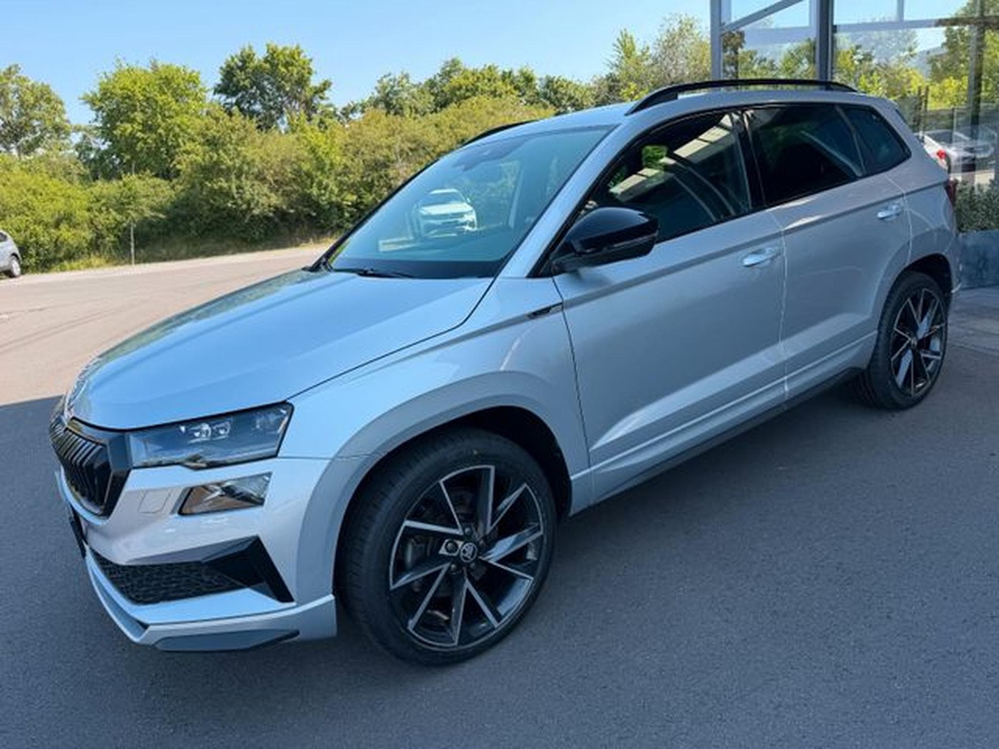 Skoda Karoq Karoq 2,0TSi Sportline 4x4 Pano AHK19" Kam Leder (2022) - Photo 1