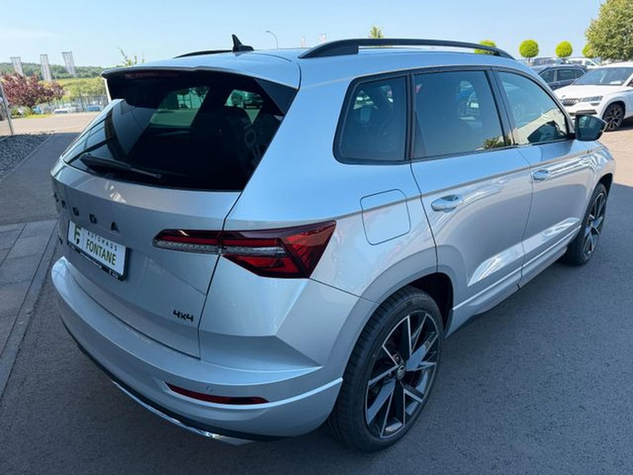 Skoda Karoq Karoq 2,0TSi Sportline 4x4 Pano AHK19" Kam Leder (2022) - Photo 5