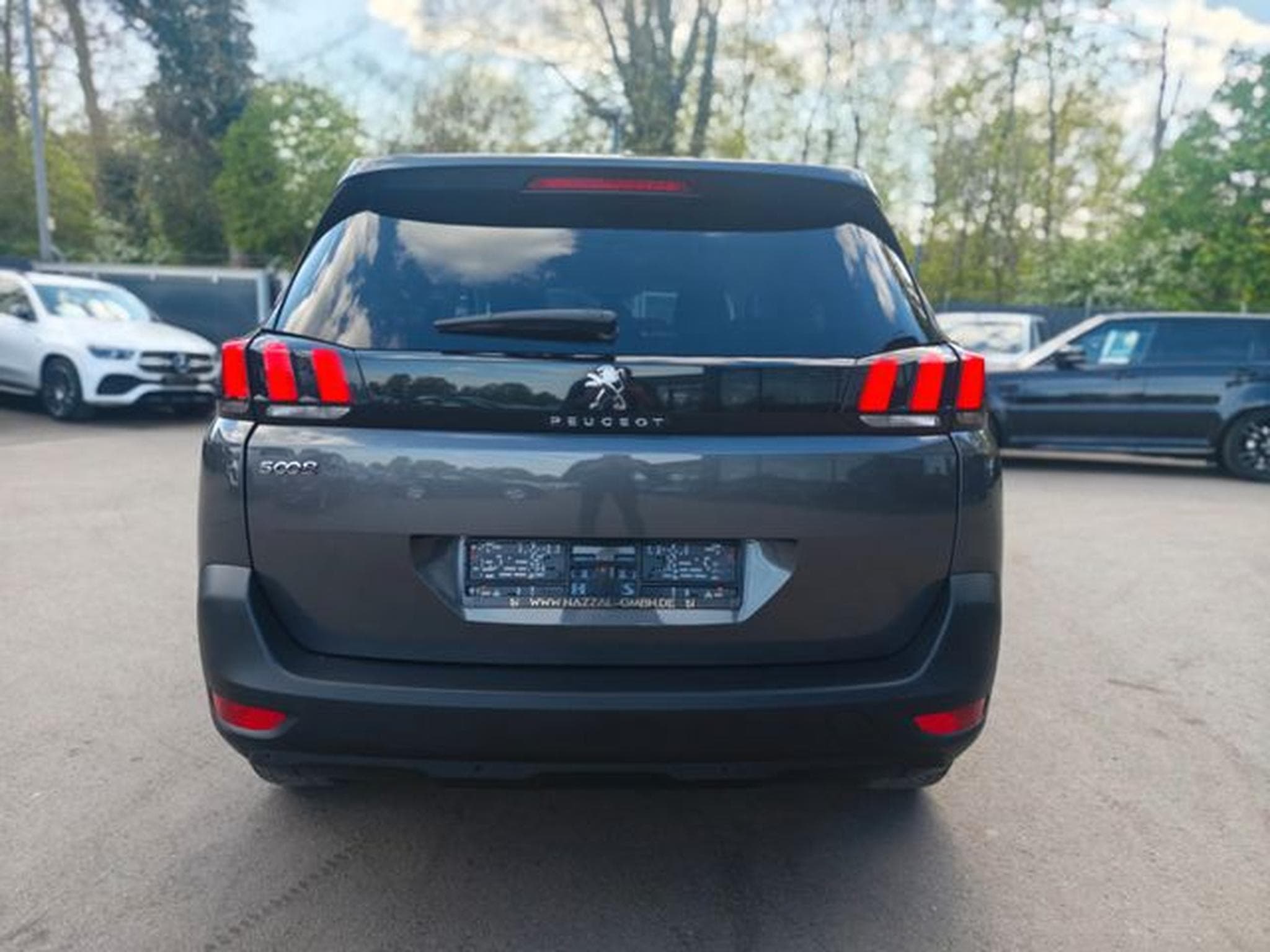 Peugeot 5008 5008*7 SITZER*AUTOMATIK*VIRTUELL*PACK ASSIST*2.H (2019) - Photo 7