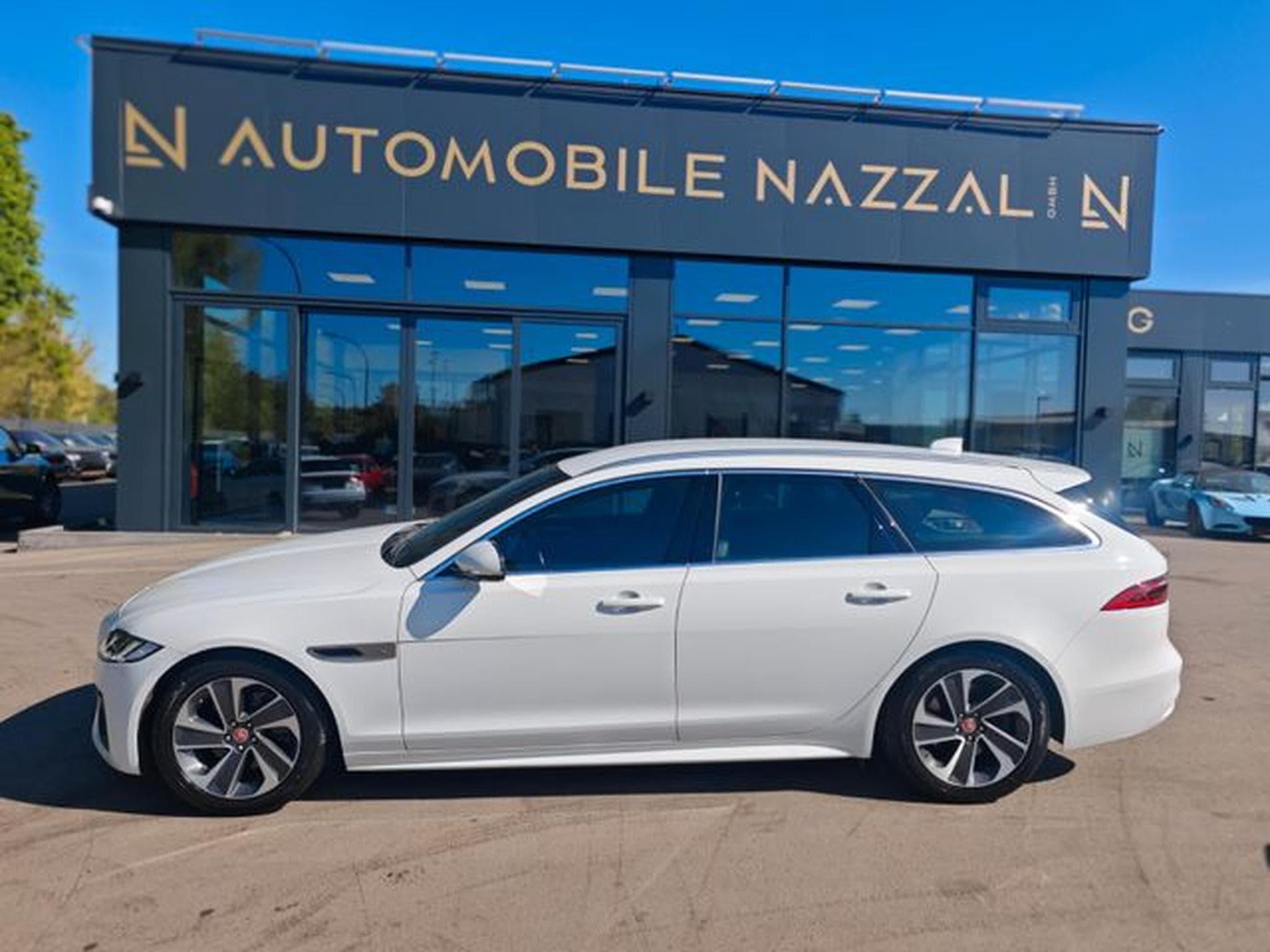 Jaguar XF XF SPORTBRAKE AWD*R-DYNAMIC*2.HD*LED*LEDER*TOP* (2023) - Photo 11
