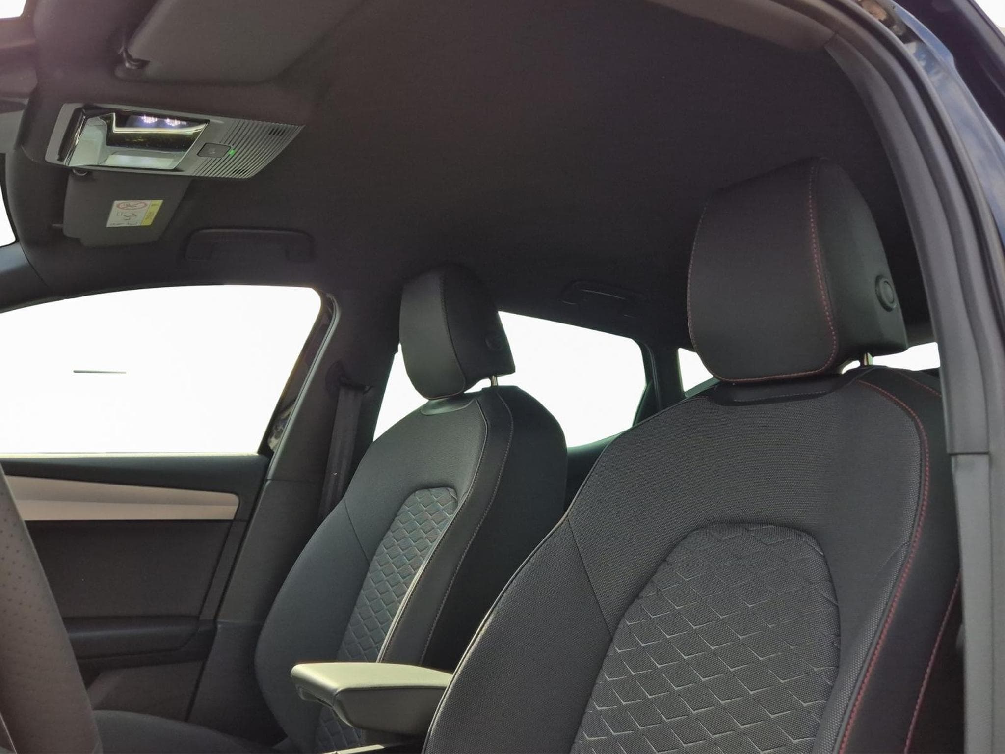 Seat Leon FR 1.5 eTSI 150ch (2026) - Photo 12