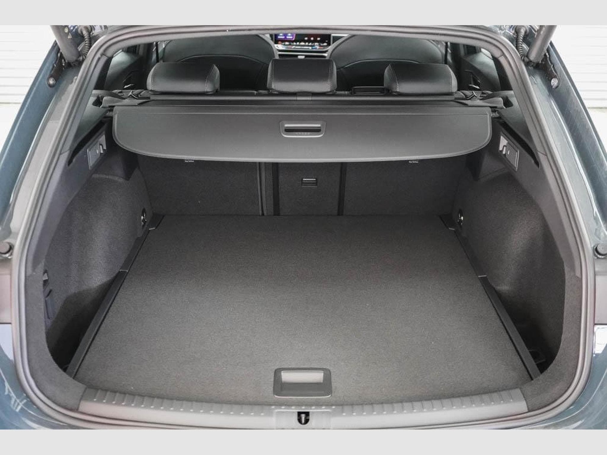 Cupra Leon ST 2,0 TSI (2026) - Photo 18