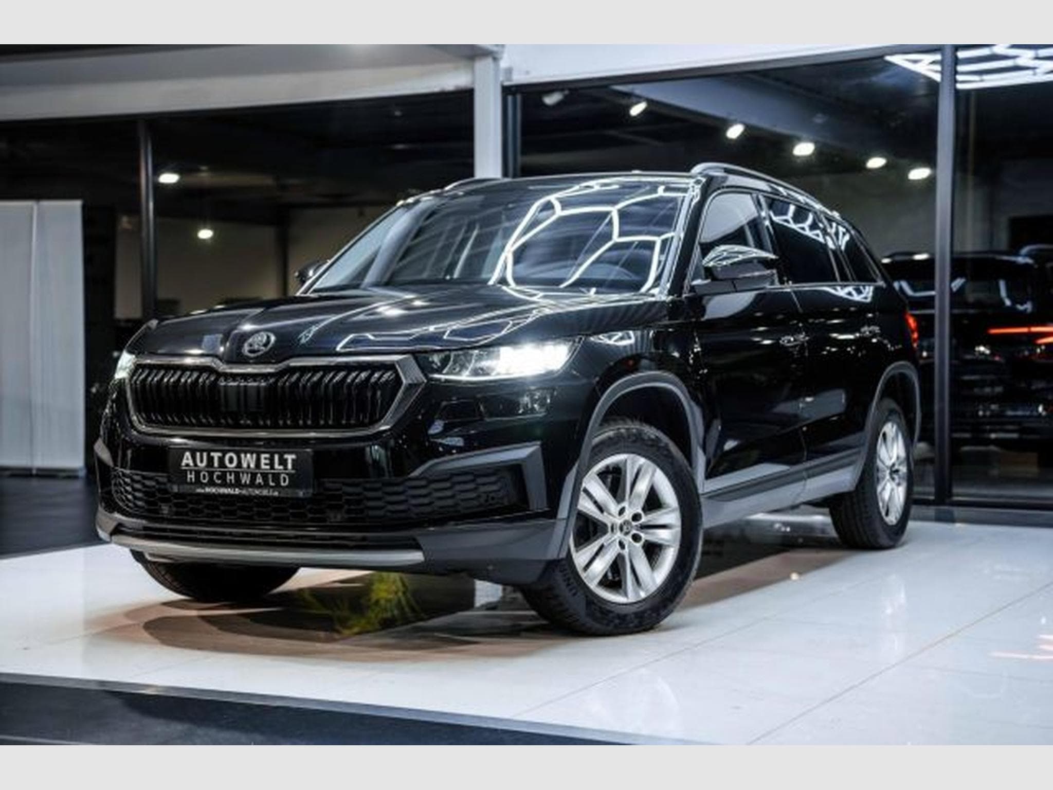 Skoda Kodiaq Kodiaq 2.0 TDI DSG NAVI LED AHK 7-Sitzer VIRTUAL (2022) - Photo 2