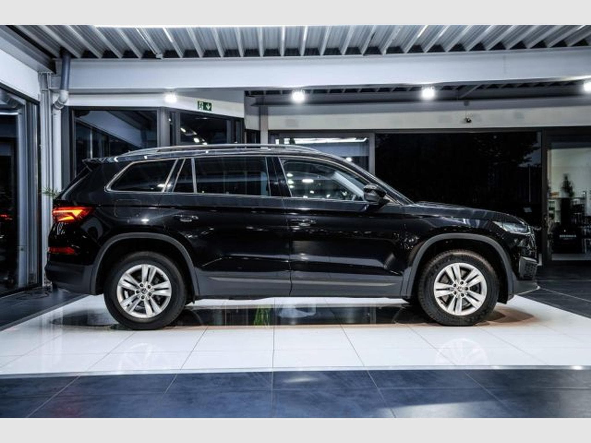 Skoda Kodiaq Kodiaq 2.0 TDI DSG NAVI LED AHK 7-Sitzer VIRTUAL (2022) - Photo 7